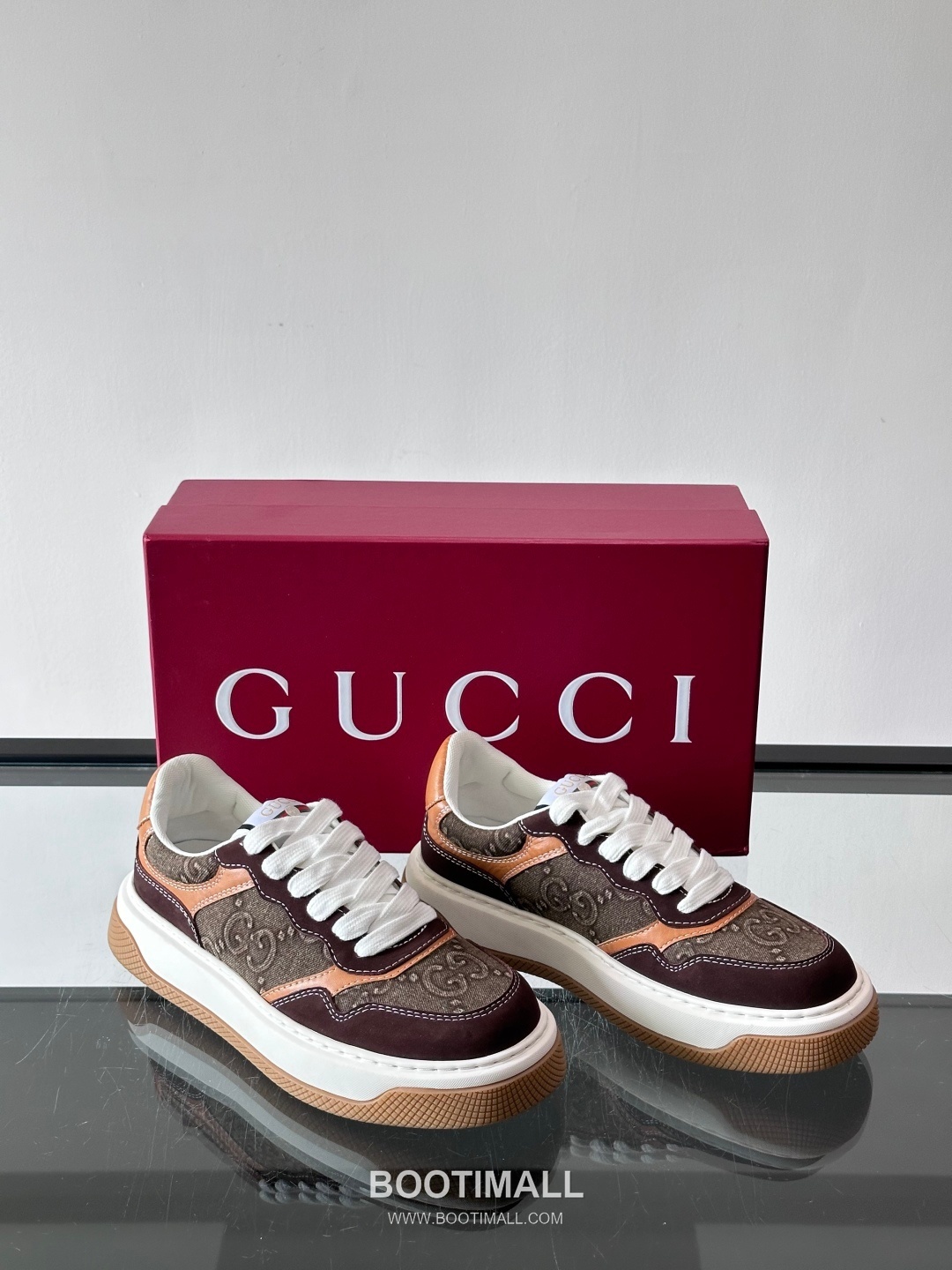 Gucci Screener Calfskin Low Sneakers with Web Stripe Double G Detail 구찌 스크리너 카프스킨 로우 스니커즈 웹 스트라이프 더블 G 디테일 3.5cm 5