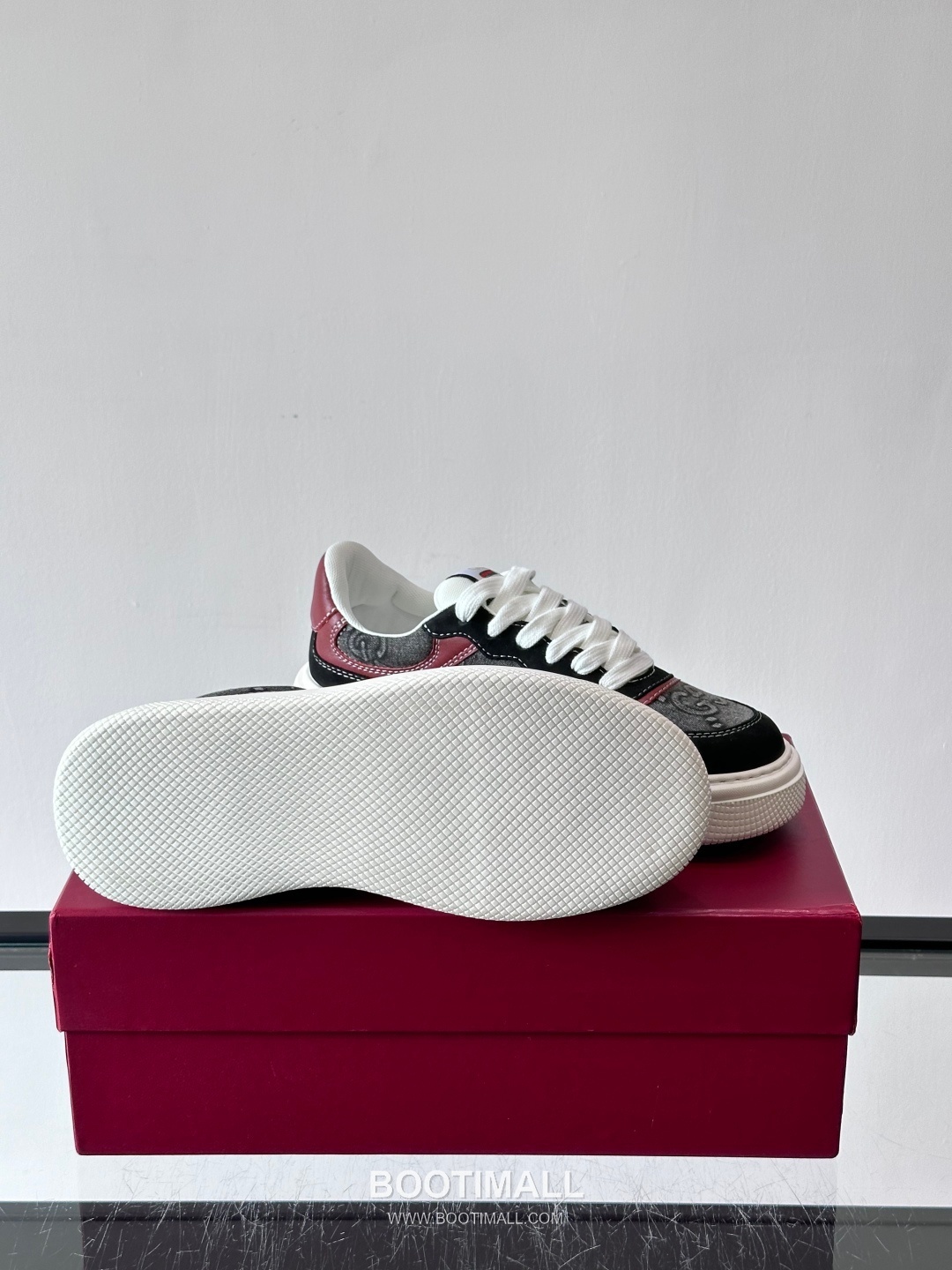 Gucci Screener Calfskin Low Sneakers with Web Stripe Double G Detail 구찌 스크리너 카프스킨 로우 스니커즈 웹 스트라이프 더블 G 디테일 3.5cm 9