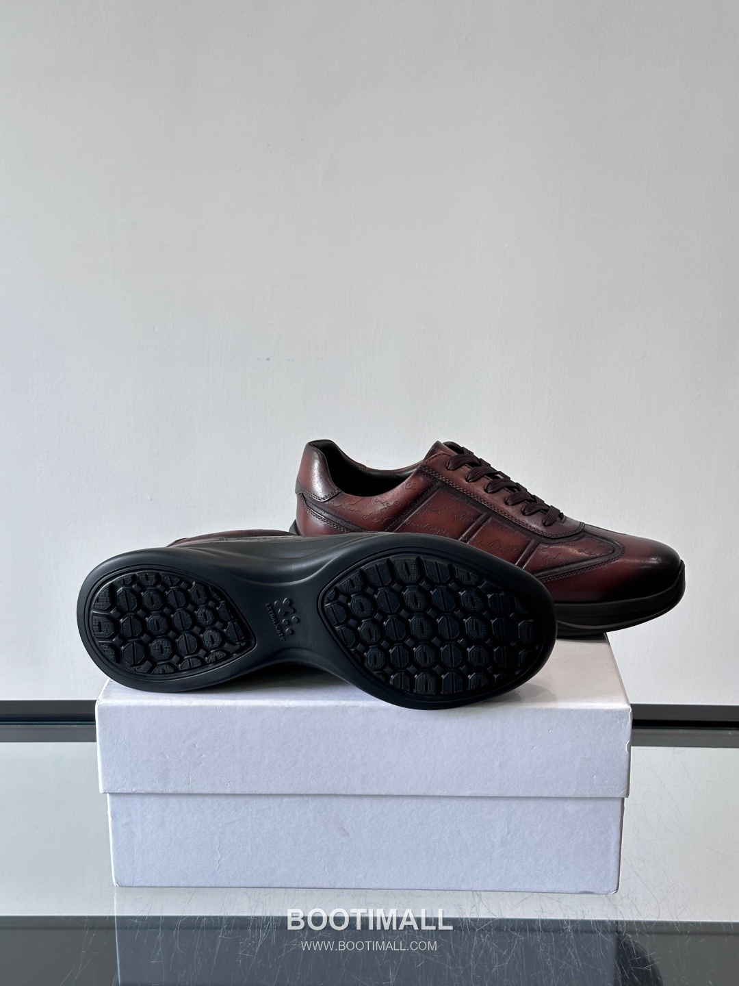 Berluti Calfskin Low Sneakers with Embossed Logo Detail 벨루티 카프스킨 로우 스니커즈 엠보싱 로고 디테일 4.5cm 8