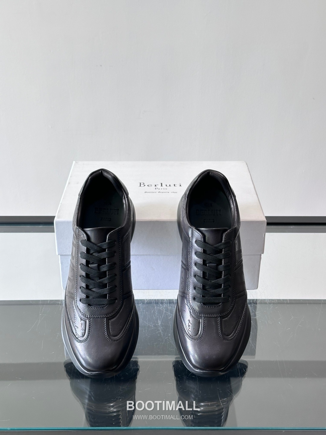Berluti Calfskin Low Sneakers with Embossed Logo Detail 벨루티 카프스킨 로우 스니커즈 엠보싱 로고 디테일 4.5cm 6