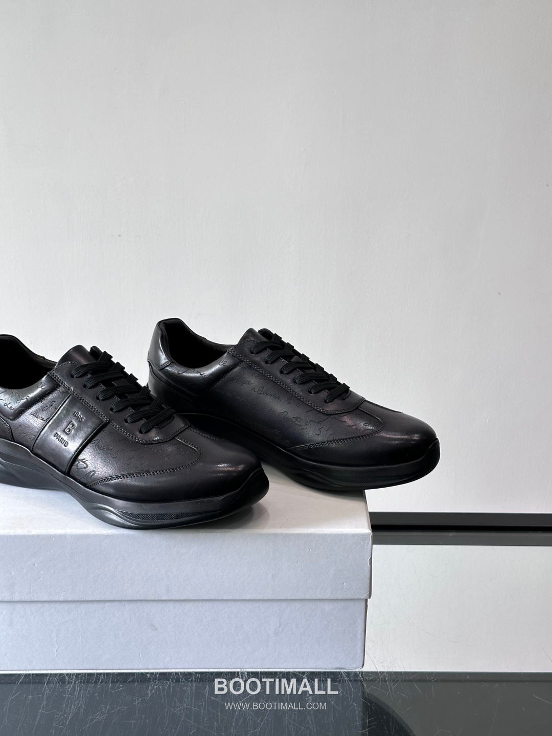 Berluti Calfskin Low Sneakers with Embossed Logo Detail 벨루티 카프스킨 로우 스니커즈 엠보싱 로고 디테일 4.5cm 7