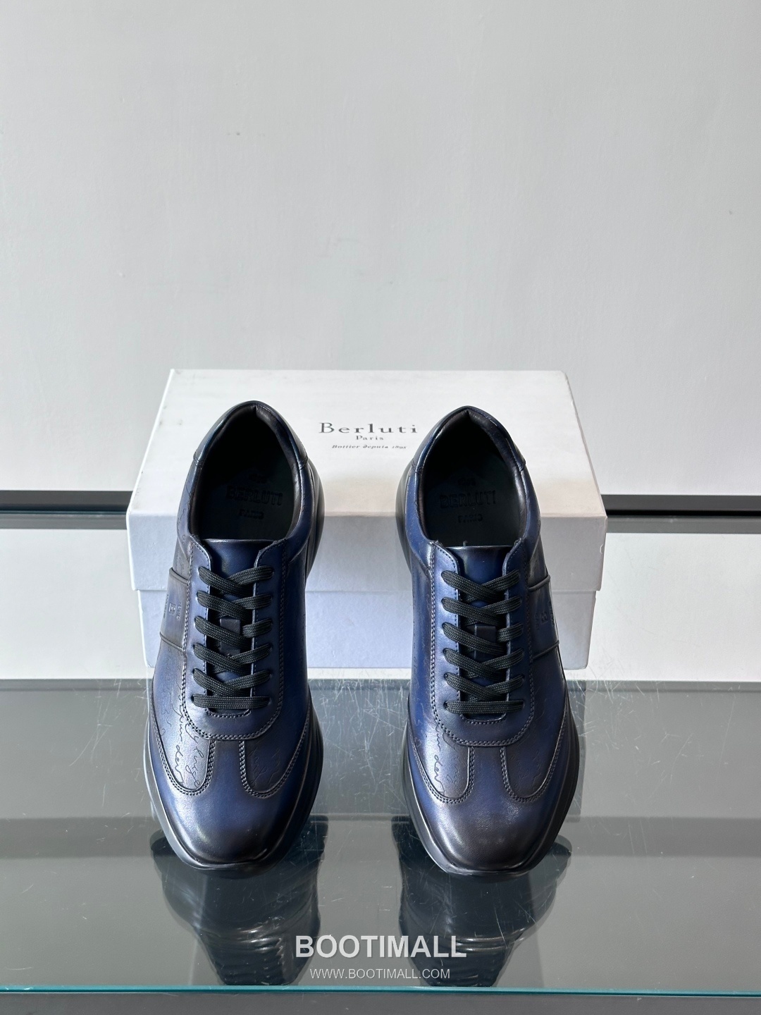 Berluti Calfskin Low Sneakers with Embossed Logo Detail 벨루티 카프스킨 로우 스니커즈 엠보싱 로고 디테일 4.5cm 6