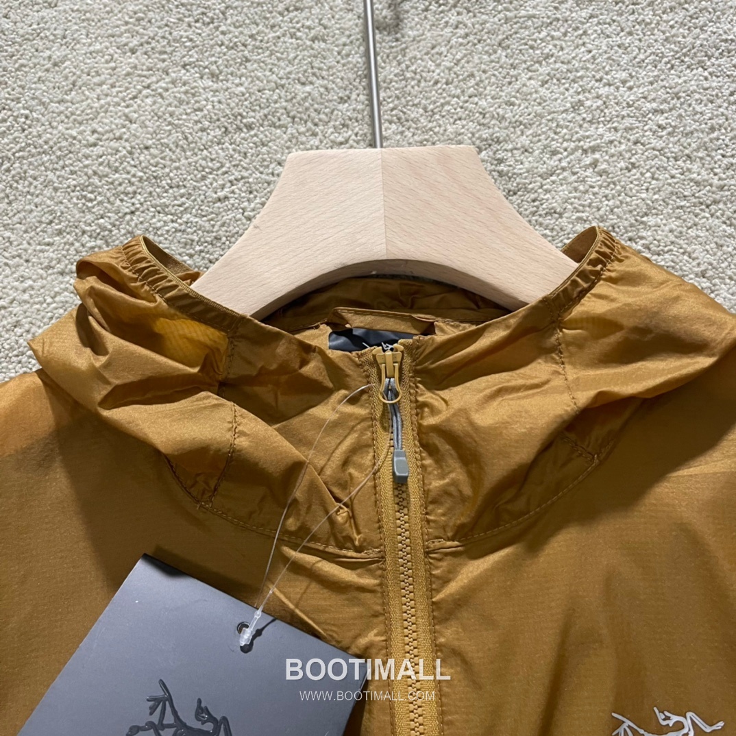 Arc’teryx SS25 Nylon UV Protection Quick-Dry Zip Hooded Skin Jacket 아크테릭스 SS25 나일론 UV차단 퀵드라이 지퍼 후디드 스킨 재킷 3