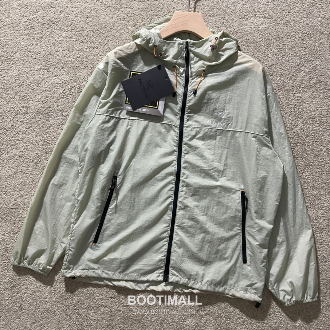 Arc’teryx SS25 Nylon UV Protection Water-Repellent Quick-Dry Zip Hooded Skin Jacket 아크테릭스 SS25 나일론 UV차단 발수 퀵드라이 지퍼 후디드 스킨 재킷 1