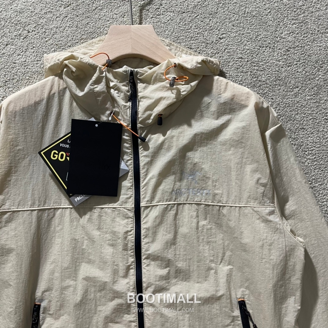Arc’teryx SS25 Nylon UV Protection Water-Repellent Quick-Dry Zip Hooded Skin Jacket 아크테릭스 SS25 나일론 UV차단 발수 퀵드라이 지퍼 후디드 스킨 재킷 2