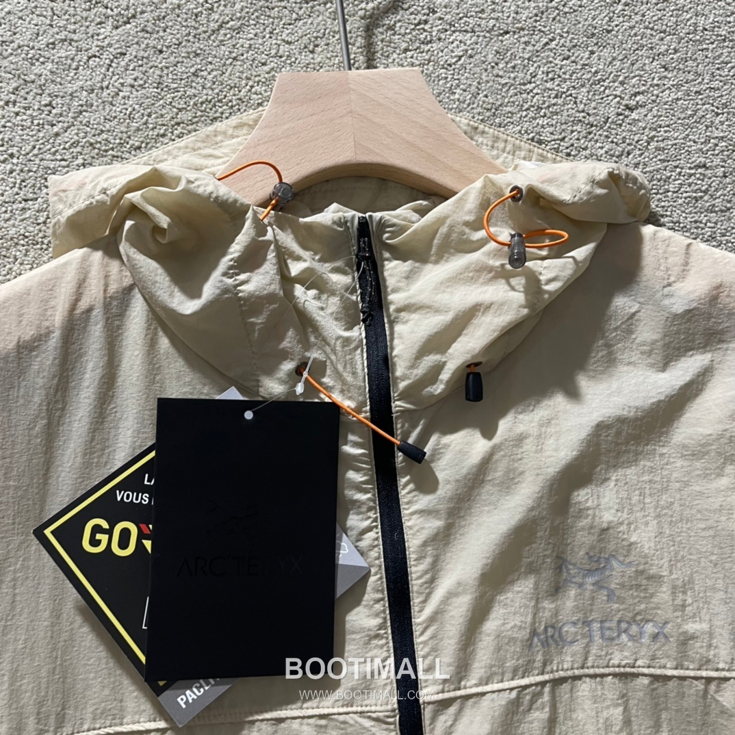 Arc’teryx SS25 Nylon UV Protection Water-Repellent Quick-Dry Zip Hooded Skin Jacket 아크테릭스 SS25 나일론 UV차단 발수 퀵드라이 지퍼 후디드 스킨 재킷 3