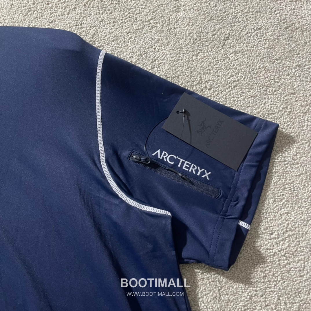 Arc’teryx SS24 Polyester Blend Colorblock Zip Pocket Quick-Dry Short Sleeve T-Shirt 아크테릭스 SS24 폴리에스터 혼방 컬러블록 지퍼포켓 퀵드라이 반팔 티셔츠 4