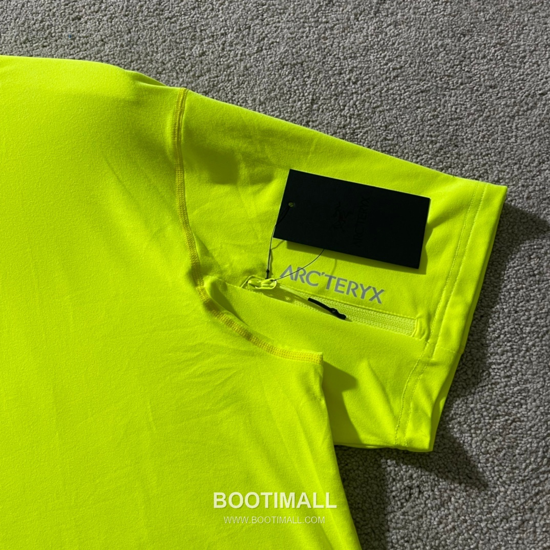 Arc’teryx SS24 Polyester Blend Colorblock Zip Pocket Quick-Dry Short Sleeve T-Shirt 아크테릭스 SS24 폴리에스터 혼방 컬러블록 지퍼포켓 퀵드라이 반팔 티셔츠 4