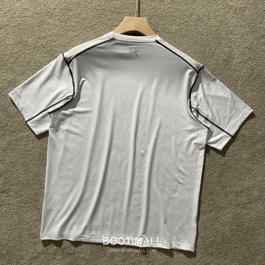 Arc’teryx SS24 Polyester Blend Colorblock Zip Pocket Quick-Dry Short Sleeve T-Shirt 아크테릭스 SS24 폴리에스터 혼방 컬러블록 지퍼포켓 퀵드라이 반팔 티셔츠 8