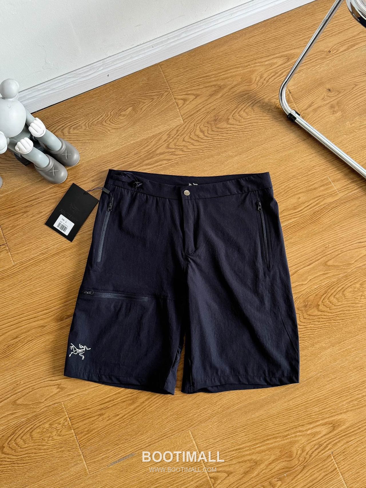 Arc’teryx SS25 TerraTex Nylon Blend Stretch Water-Repellent Multi Pocket Cargo Shorts 아크테릭스 SS25 테라텍스 나일론 혼방 스트레치 발수 멀티포켓 카고 반바지 1