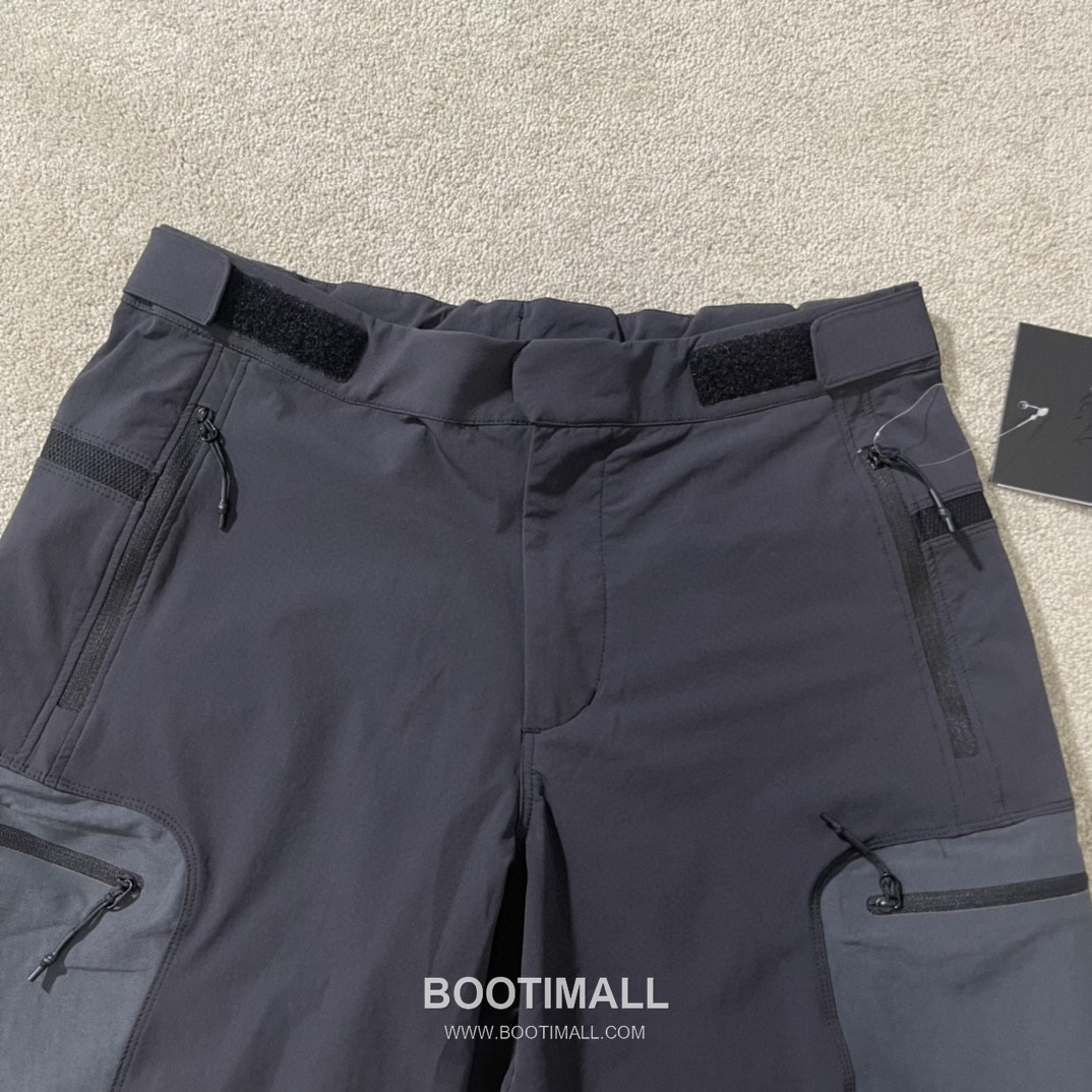 Arc’teryx System-A SS25 Nylon Blend Four-Way Stretch Water-Repellent Cargo Shorts 아크테릭스 시스템에이 SS25 나일론 혼방 4방향 스트레치 발수 카고 쇼츠 2