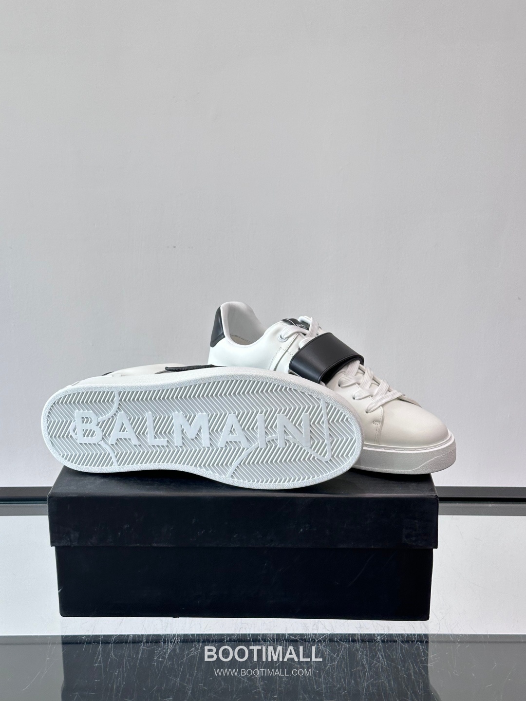 Balmain Velcro Calfskin Leather Low Sneakers with Logo Strap Detail 발망 벨크로 카프스킨 레더 로우 스니커즈 로고 스트랩 디테일 3cm 9