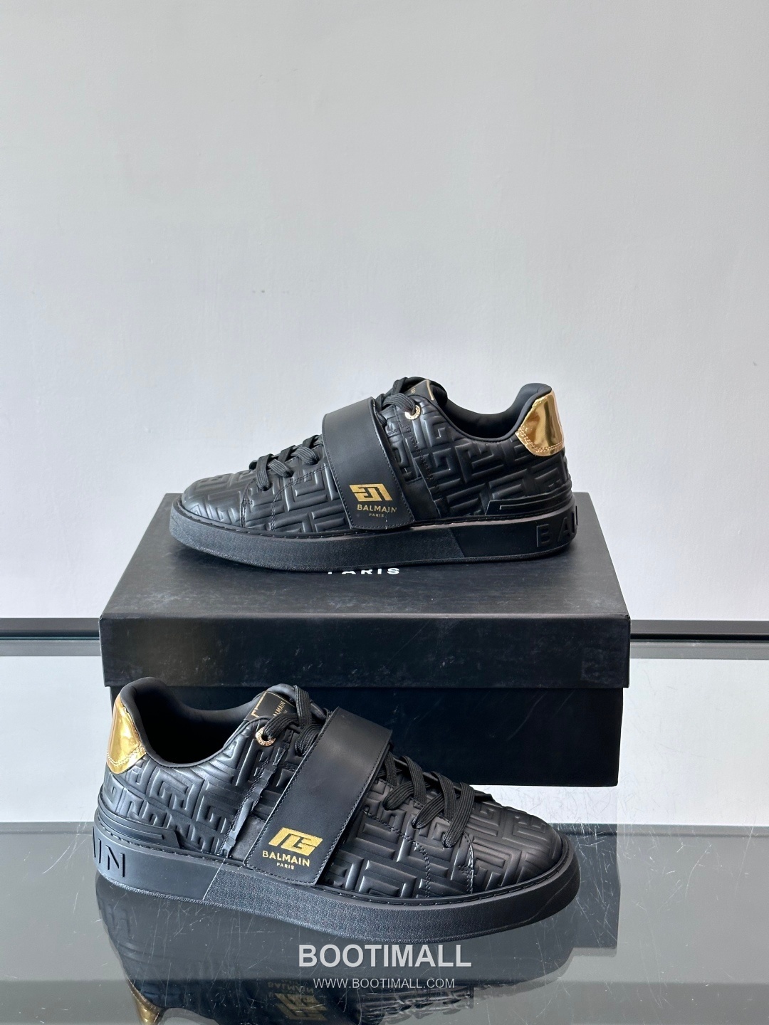 Balmain Velcro Calfskin Leather Low Sneakers with Logo Strap Detail 발망 벨크로 카프스킨 레더 로우 스니커즈 로고 스트랩 디테일 3cm 4