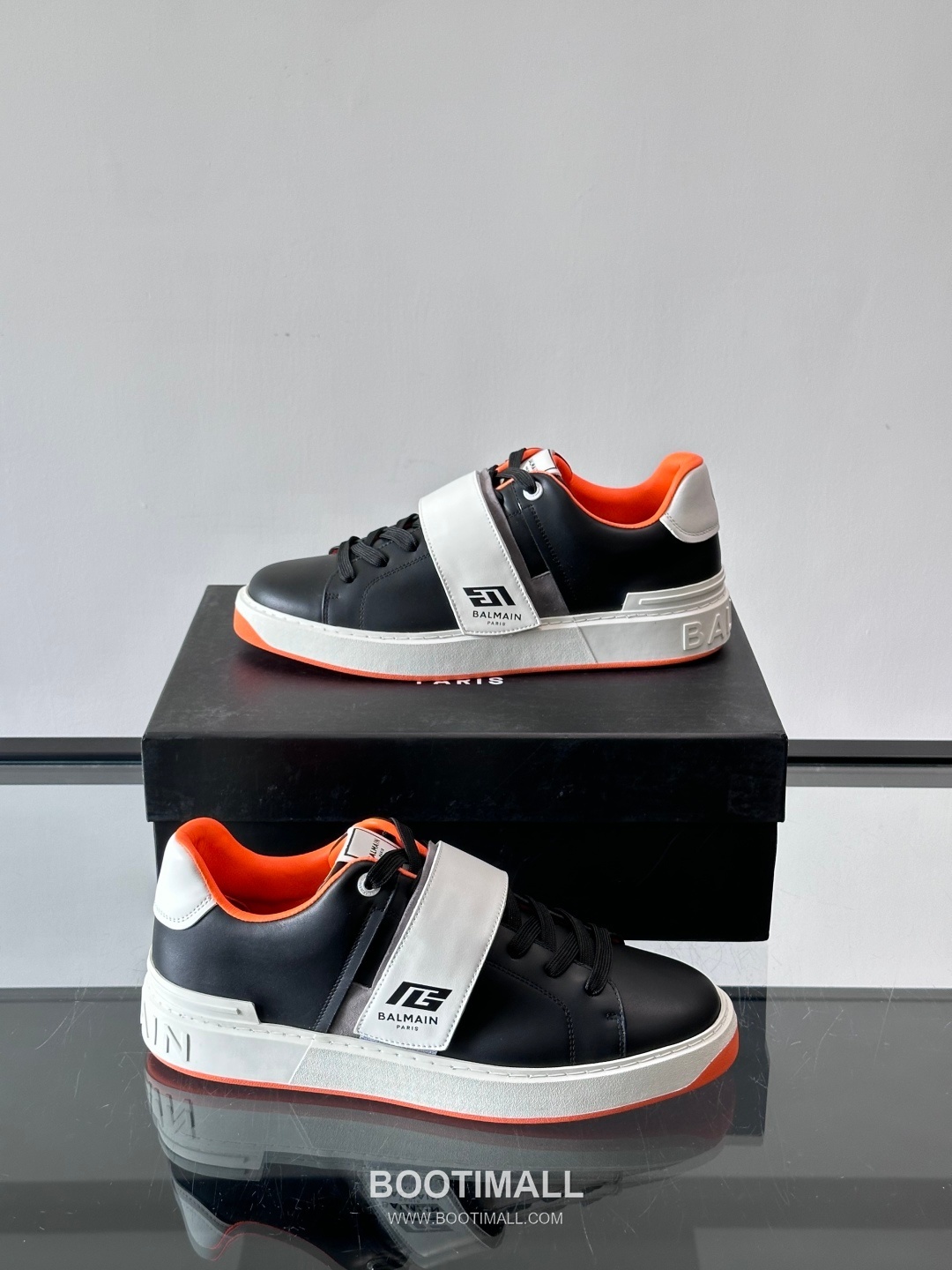 Balmain Velcro Calfskin Leather Low Sneakers with Logo Strap Detail 발망 벨크로 카프스킨 레더 로우 스니커즈 로고 스트랩 디테일 3cm 4