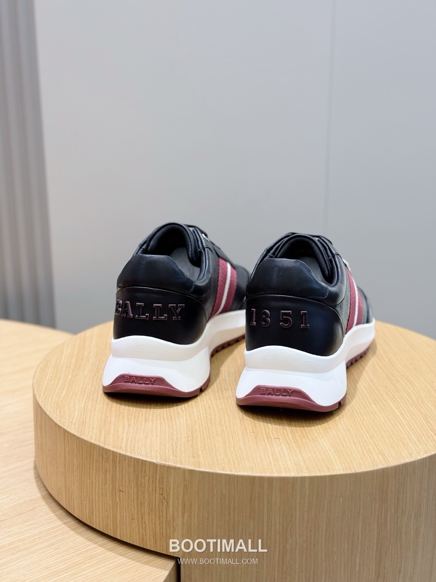 Bally Outline Calfskin Leather Low Sneakers with Stripe Logo Detail 발리 아웃라인 카프스킨 레더 로우 스니커즈 스트라이프 로고 디테일 3cm 6