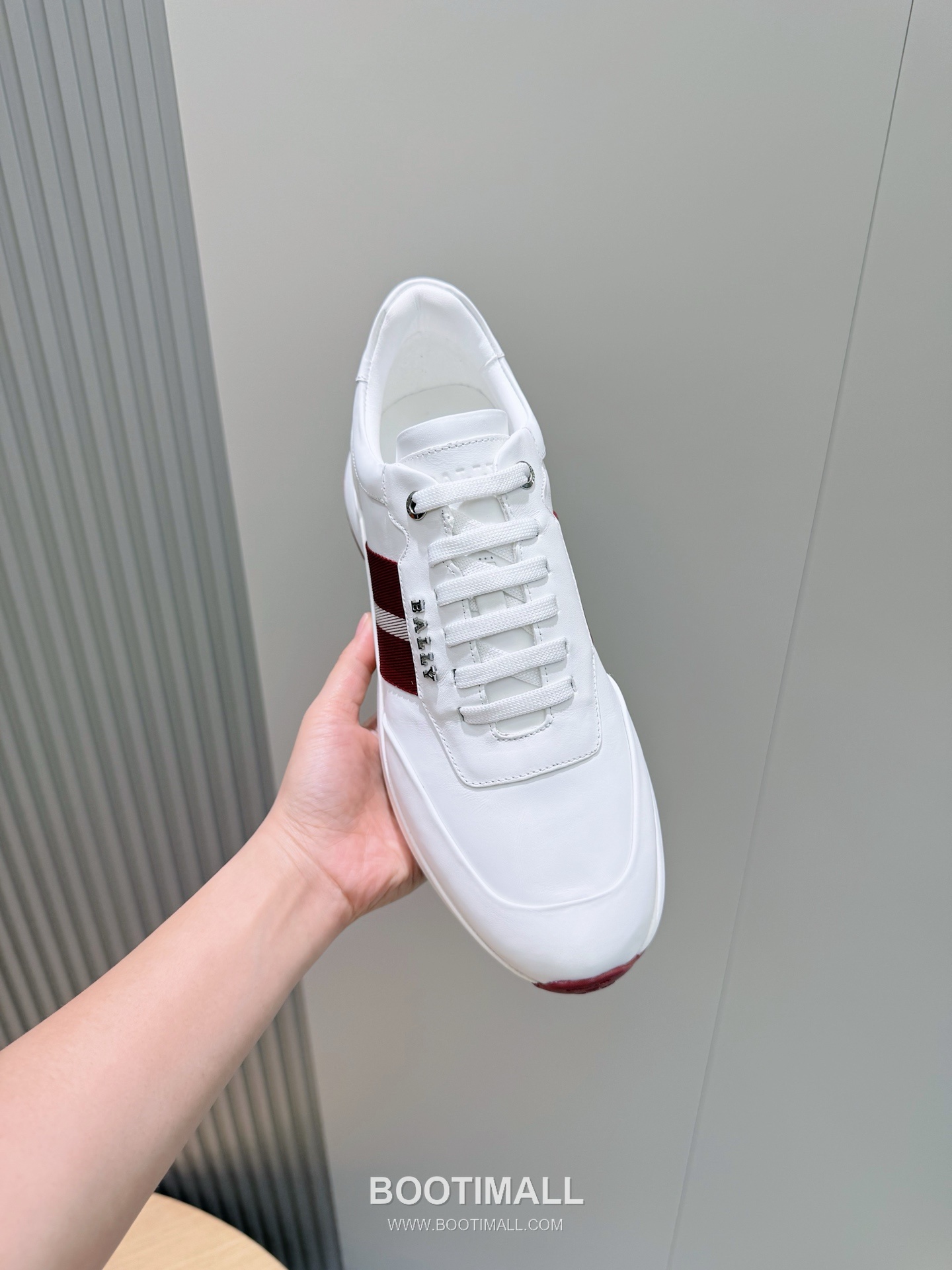 Bally Outline Calfskin Leather Low Sneakers with Stripe Logo Detail 발리 아웃라인 카프스킨 레더 로우 스니커즈 스트라이프 로고 디테일 3cm 4