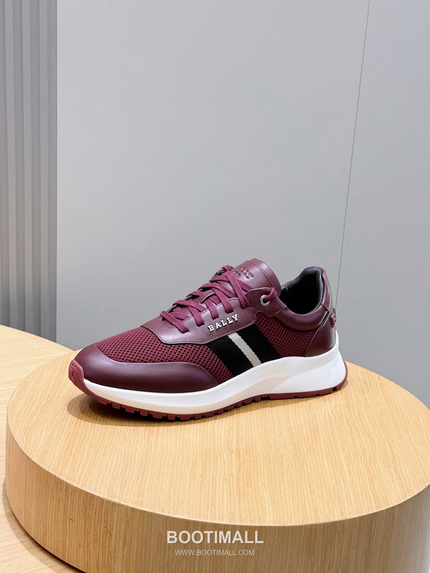 Bally Outline Calfskin Leather Low Sneakers with Stripe Logo Detail 발리 아웃라인 카프스킨 레더 로우 스니커즈 스트라이프 로고 디테일 3cm 2