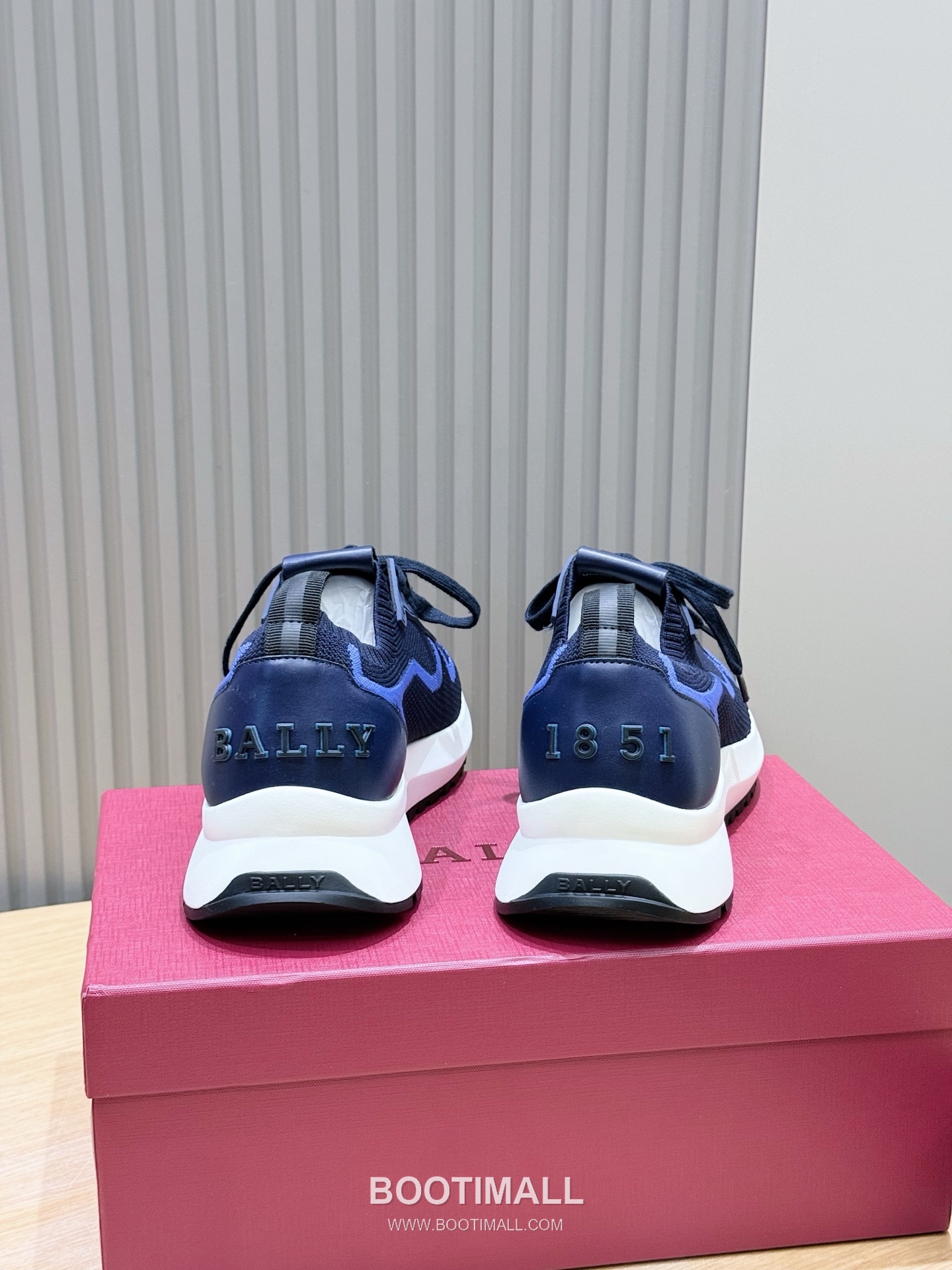 Bally Outline Calfskin Leather Low Sneakers with Stripe Logo Detail 발리 아웃라인 카프스킨 레더 로우 스니커즈 스트라이프 로고 디테일 3cm 6