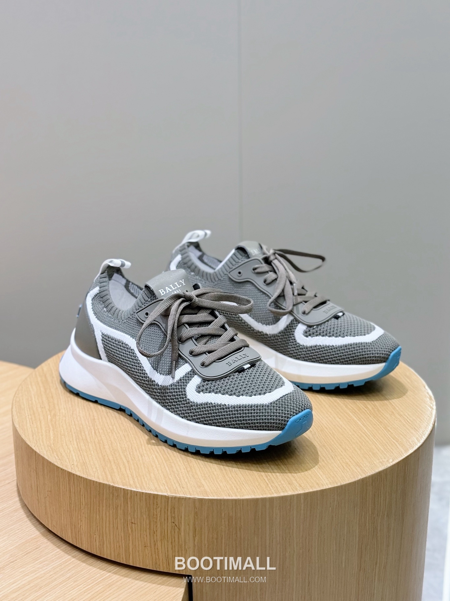 Bally Outline Calfskin Leather Low Sneakers with Stripe Logo Detail 발리 아웃라인 카프스킨 레더 로우 스니커즈 스트라이프 로고 디테일 3cm 3