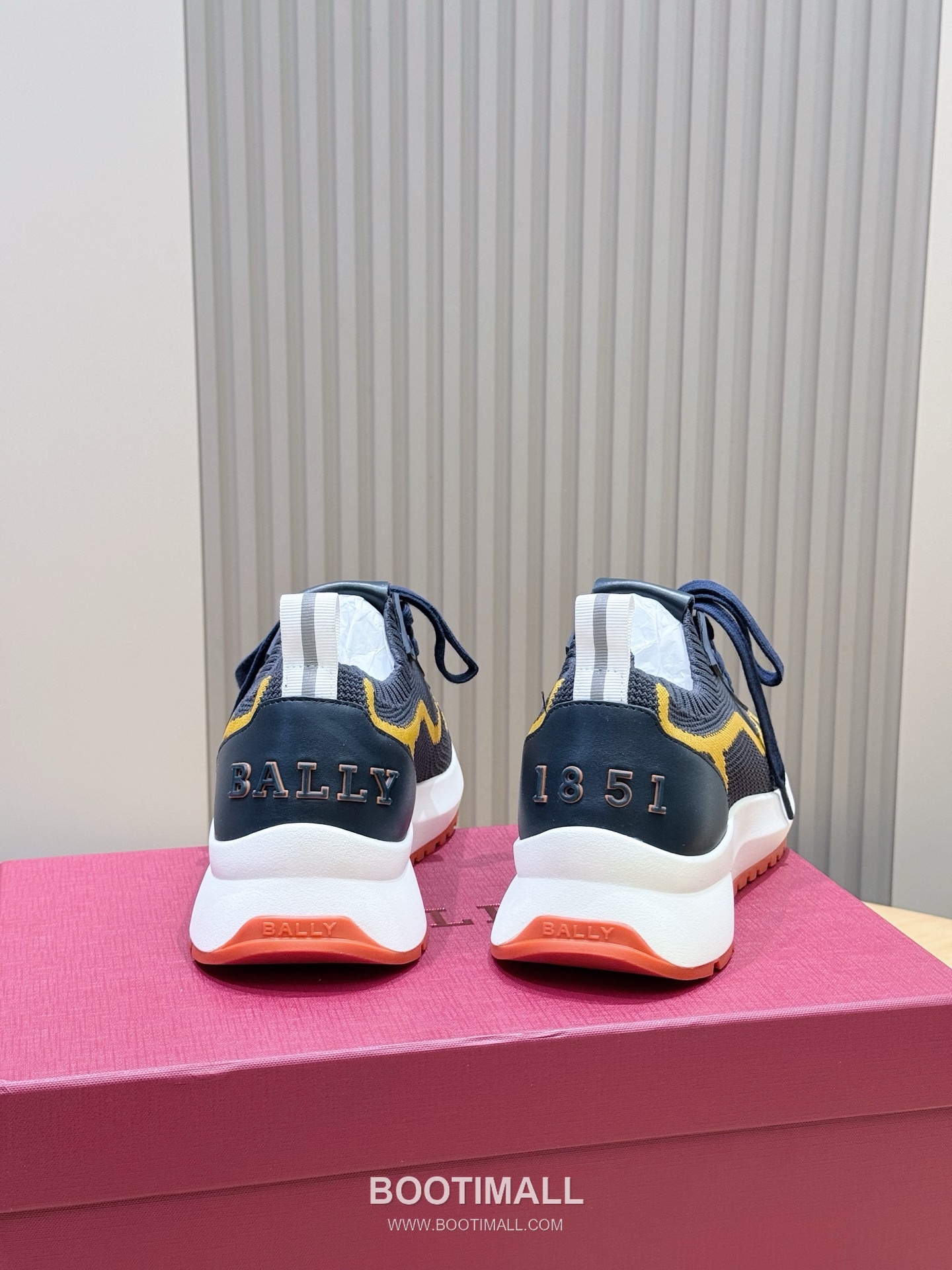 Bally Outline Calfskin Leather Low Sneakers with Stripe Logo Detail 발리 아웃라인 카프스킨 레더 로우 스니커즈 스트라이프 로고 디테일 3cm 6