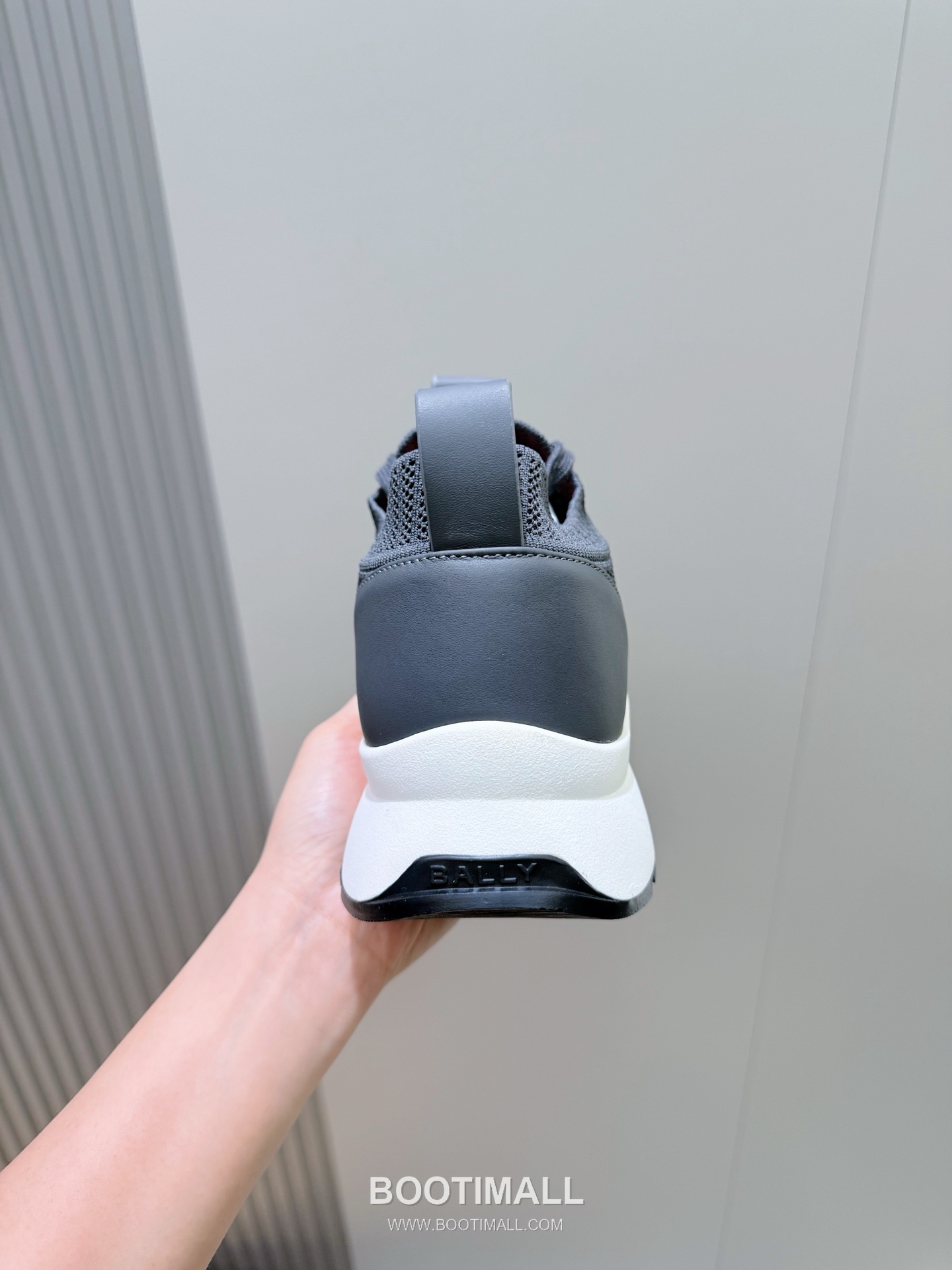 Bally Outline Calfskin Leather Low Sneakers with Stripe Logo Detail 발리 아웃라인 카프스킨 레더 로우 스니커즈 스트라이프 로고 디테일 3cm 6