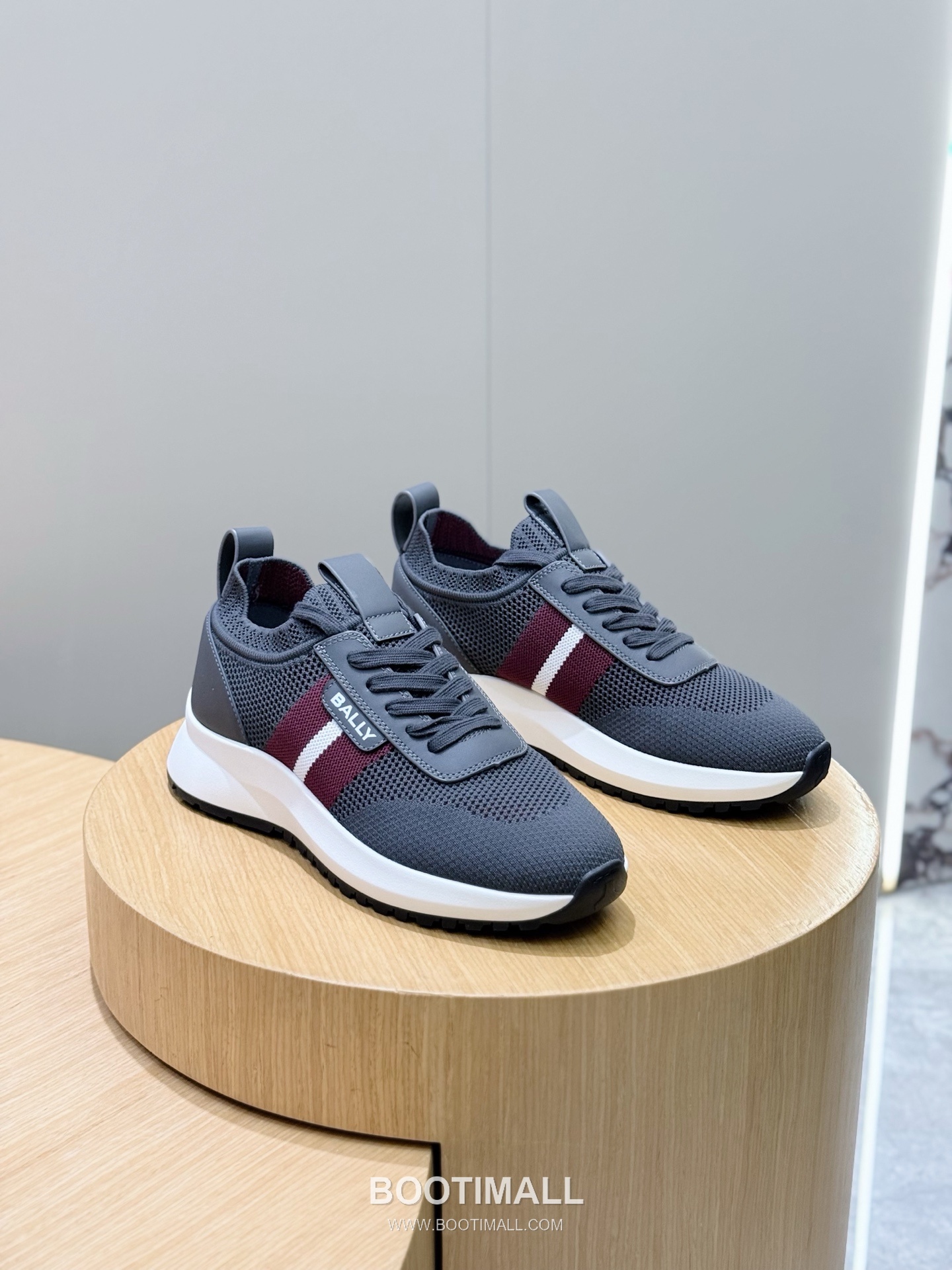 Bally Outline Calfskin Leather Low Sneakers with Stripe Logo Detail 발리 아웃라인 카프스킨 레더 로우 스니커즈 스트라이프 로고 디테일 3cm 3