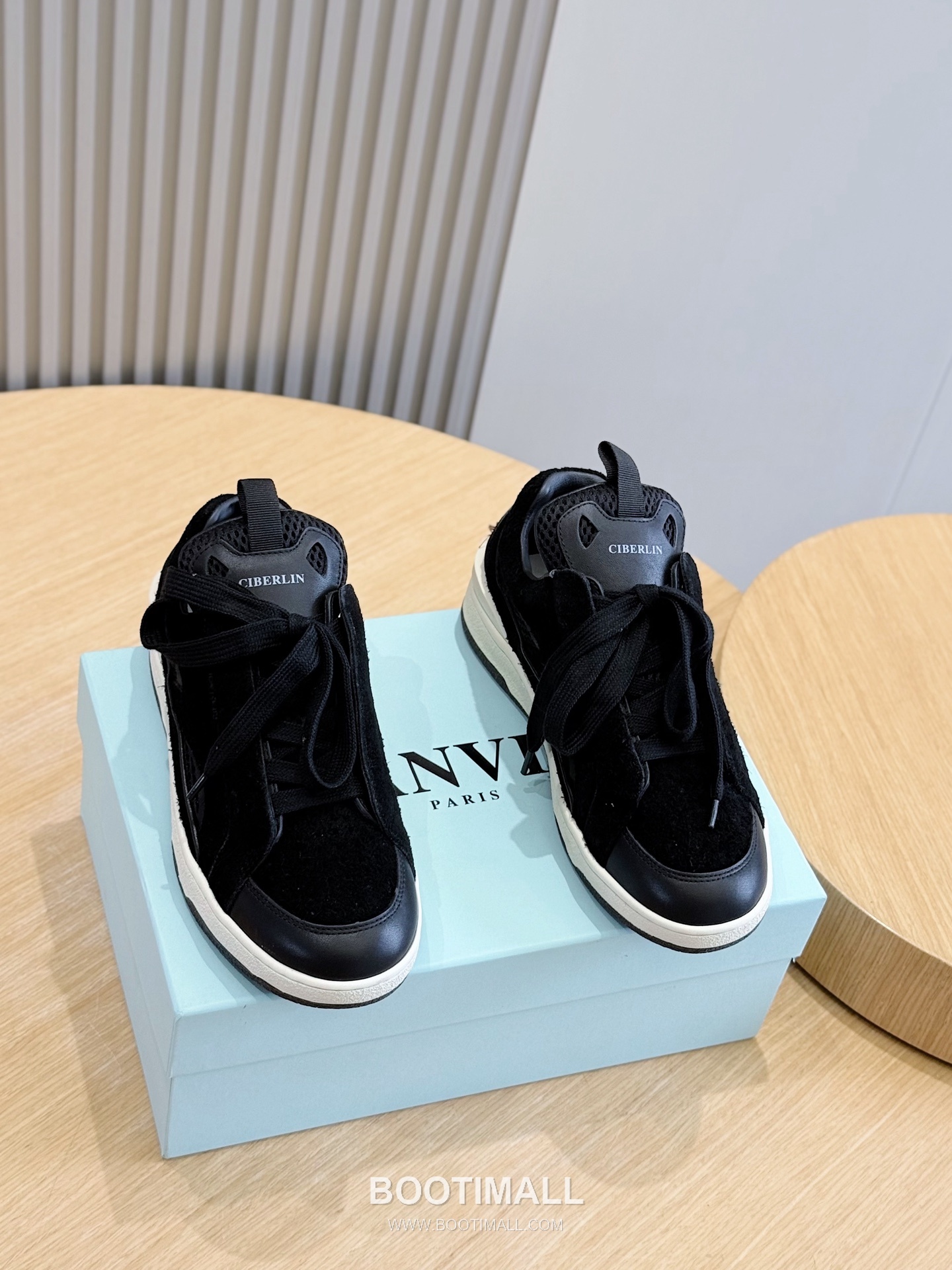 Lanvin Gallery Department Calfskin Leather Low Chunky Sneakers with Artistic Panel Detail 랑방 갤러리디파트먼트 카프스킨 레더 로우 청키 스니커즈 아트 패널 디테일 4cm 1