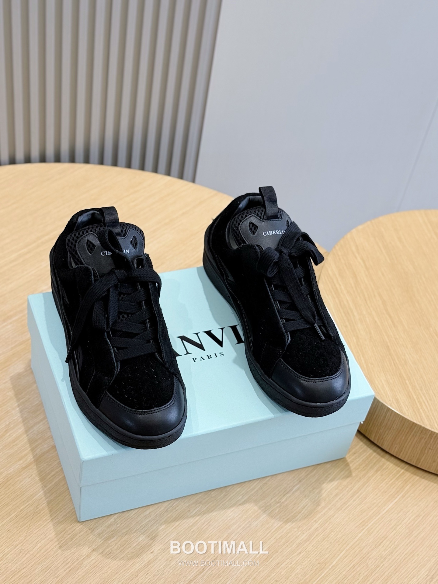 Lanvin Gallery Department Calfskin Leather Low Chunky Sneakers with Artistic Panel Detail 랑방 갤러리디파트먼트 카프스킨 레더 로우 청키 스니커즈 아트 패널 디테일 4cm 1