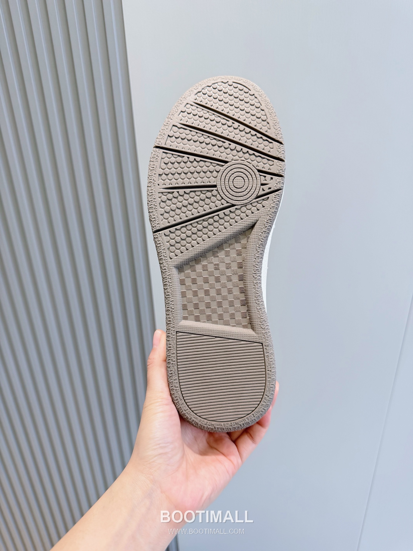 Lanvin Gallery Department Calfskin Leather Low Chunky Sneakers with Artistic Panel Detail 랑방 갤러리디파트먼트 카프스킨 레더 로우 청키 스니커즈 아트 패널 디테일 4cm 9