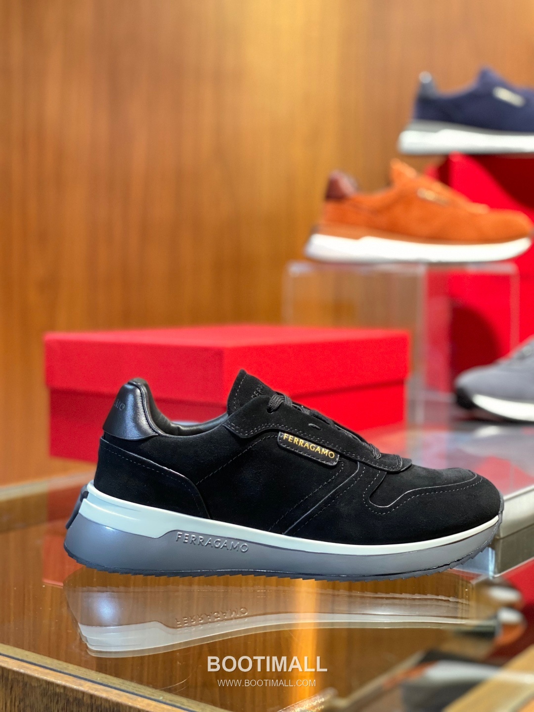 Ferragamo Calfskin Leather Low Sneakers with Rubber Logo Detail 페라가모 카프스킨 레더 로우 스니커즈 러버 로고 디테일 3cm 6