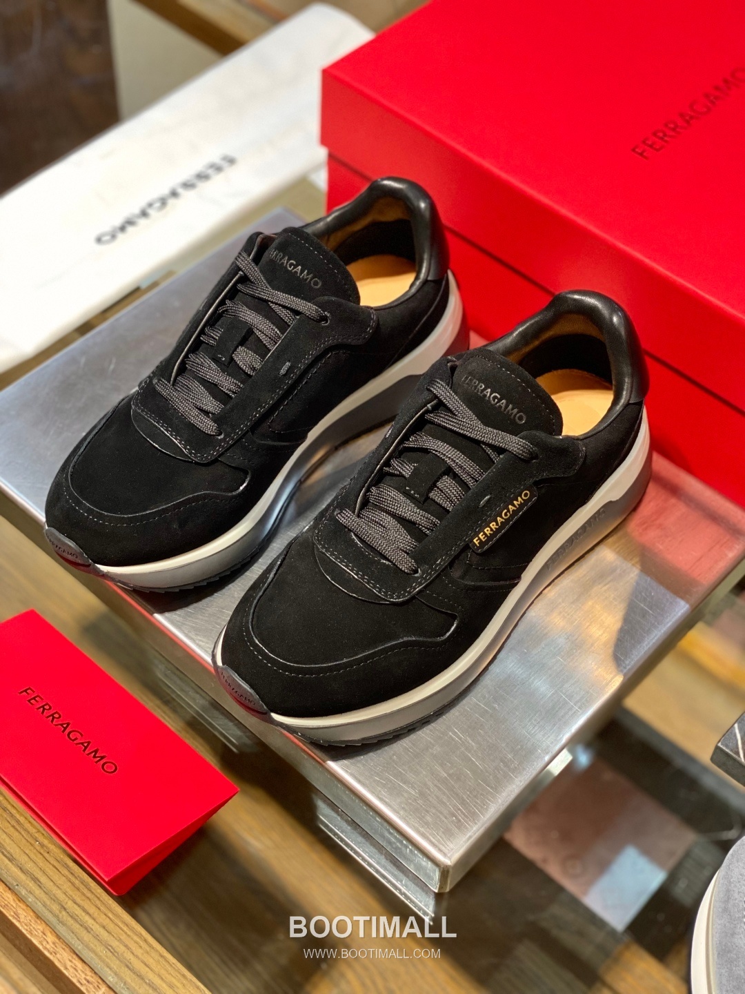 Ferragamo Calfskin Leather Low Sneakers with Rubber Logo Detail 페라가모 카프스킨 레더 로우 스니커즈 러버 로고 디테일 3cm 7