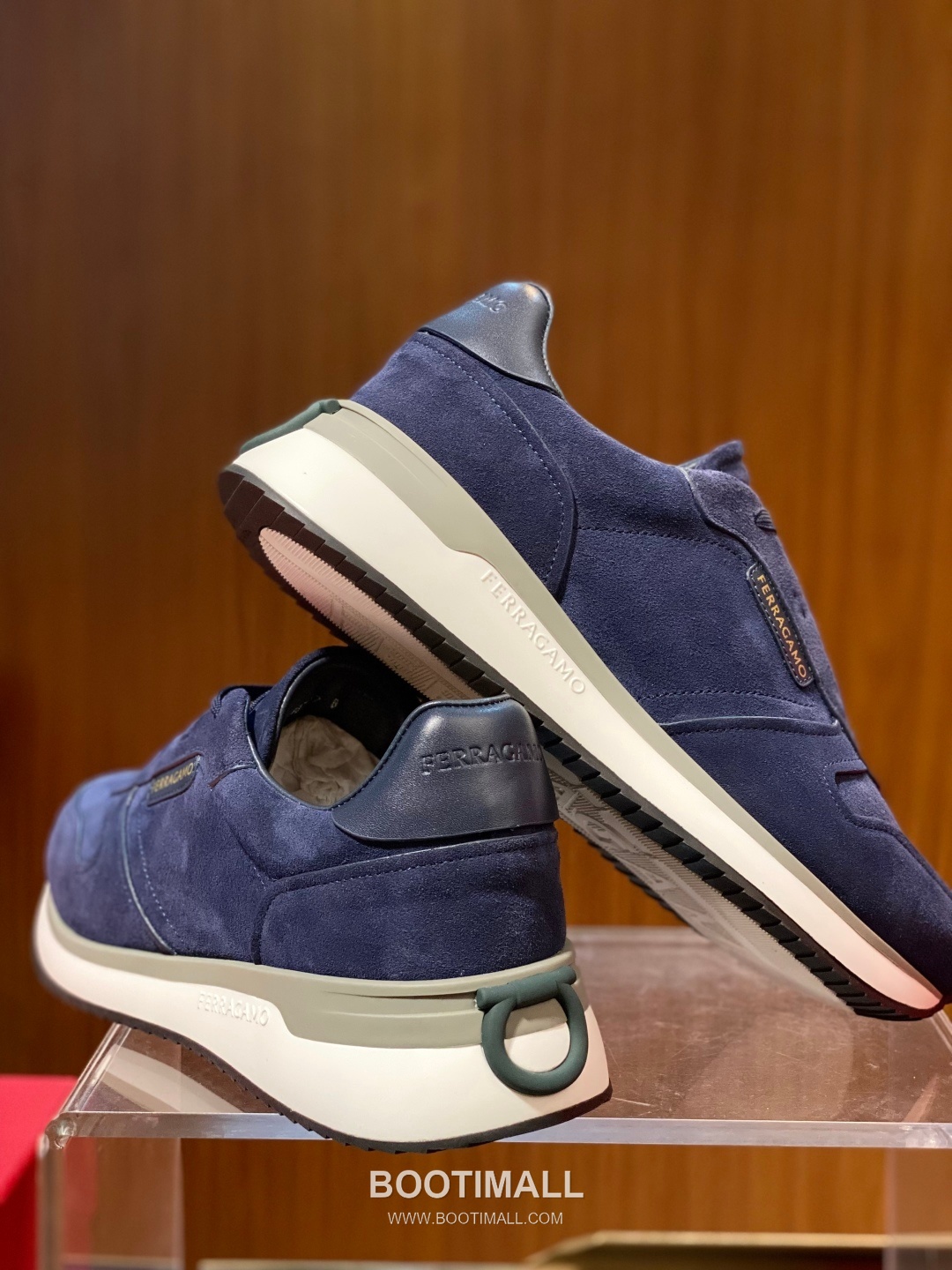 Ferragamo Calfskin Leather Low Sneakers with Rubber Logo Detail 페라가모 카프스킨 레더 로우 스니커즈 러버 로고 디테일 3cm 9