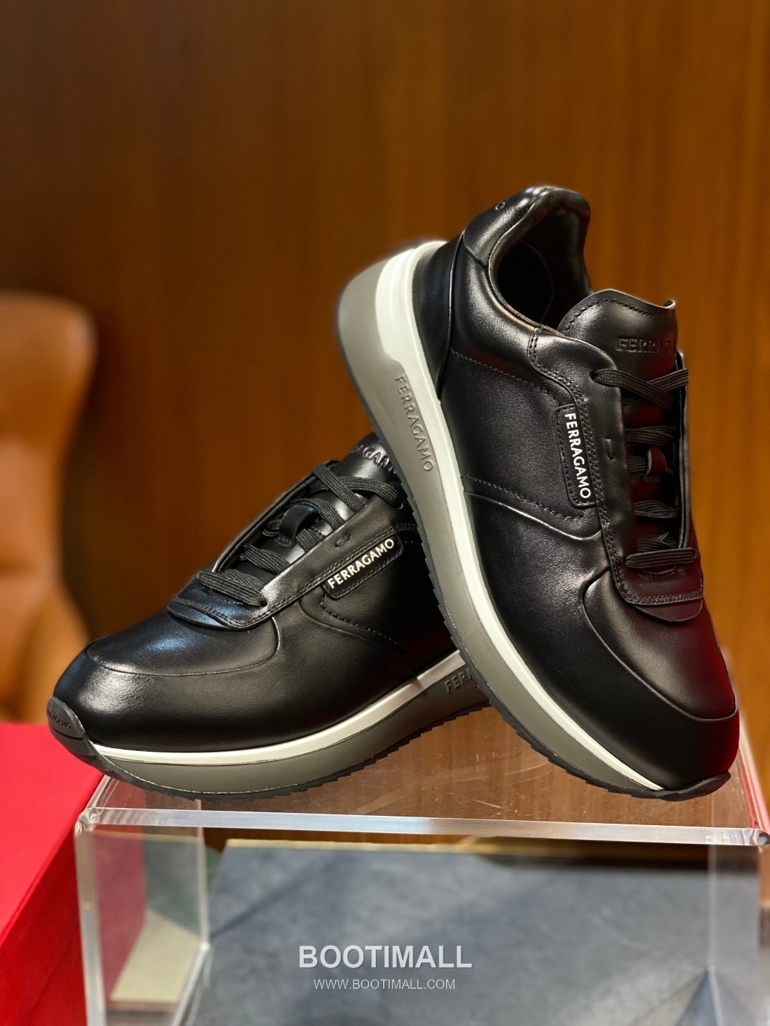 Ferragamo Calfskin Leather Low Sneakers with Rubber Logo Detail 페라가모 카프스킨 레더 로우 스니커즈 러버 로고 디테일 3cm 8