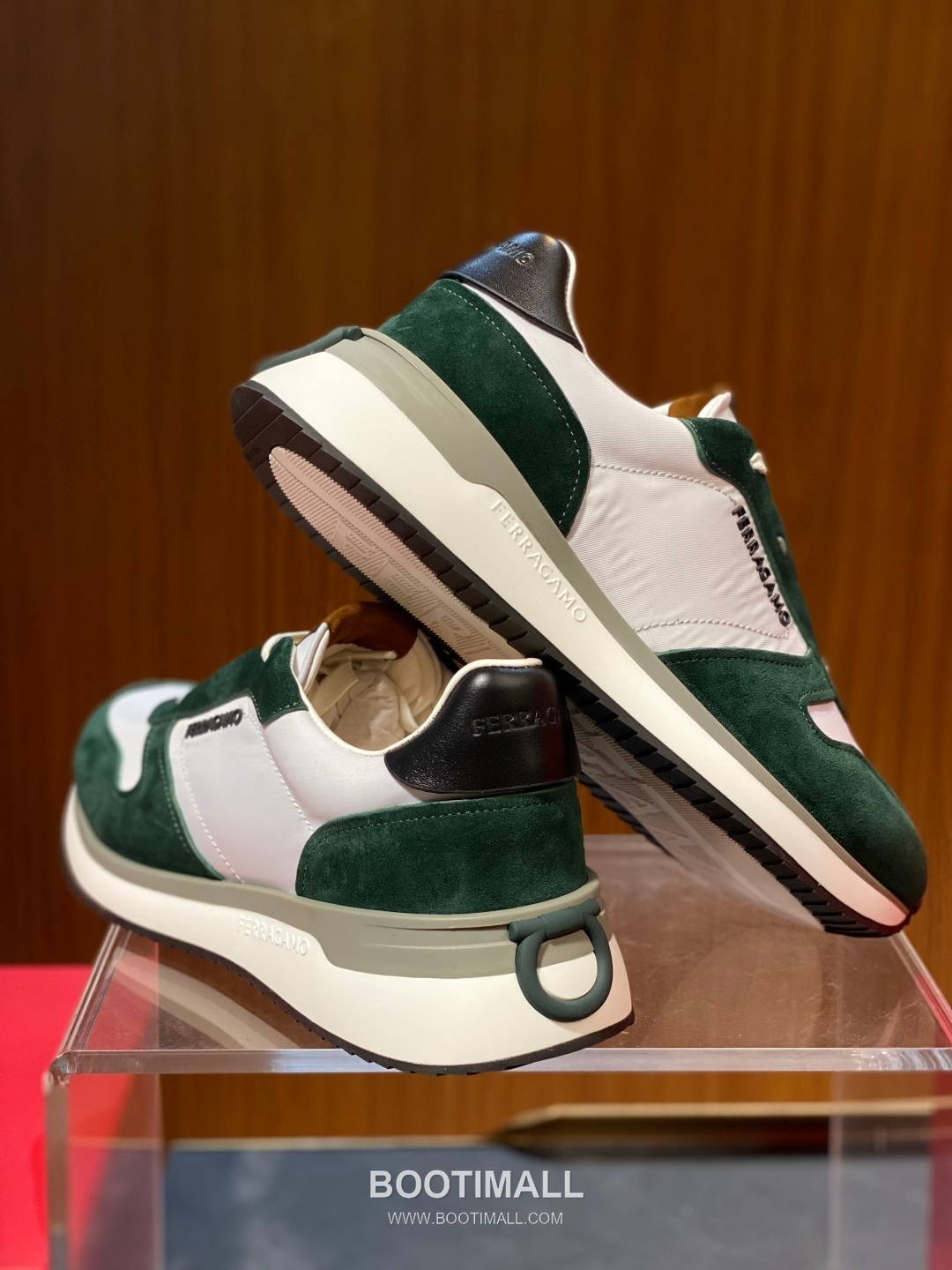 Ferragamo Calfskin Leather Low Sneakers with Rubber Logo Detail 페라가모 카프스킨 레더 로우 스니커즈 러버 로고 디테일 3cm 5