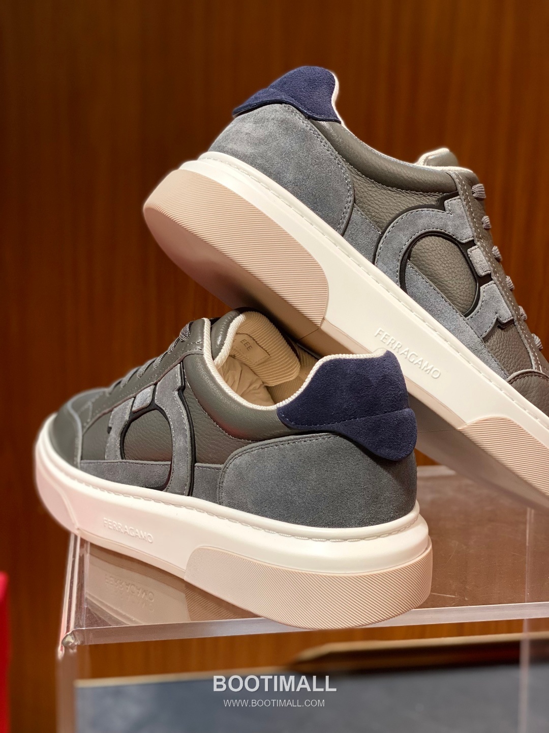 Ferragamo Calfskin Leather Low Sneakers with Rubber Logo Detail 페라가모 카프스킨 레더 로우 스니커즈 러버 로고 디테일 3cm 8
