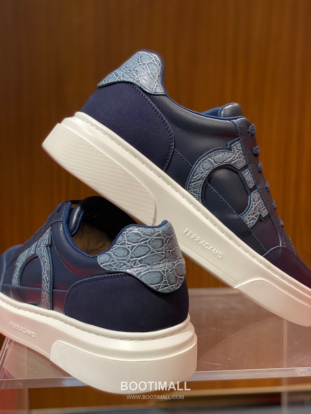 Ferragamo Calfskin Leather Low Sneakers with Rubber Logo Detail 페라가모 카프스킨 레더 로우 스니커즈 러버 로고 디테일 3cm 9