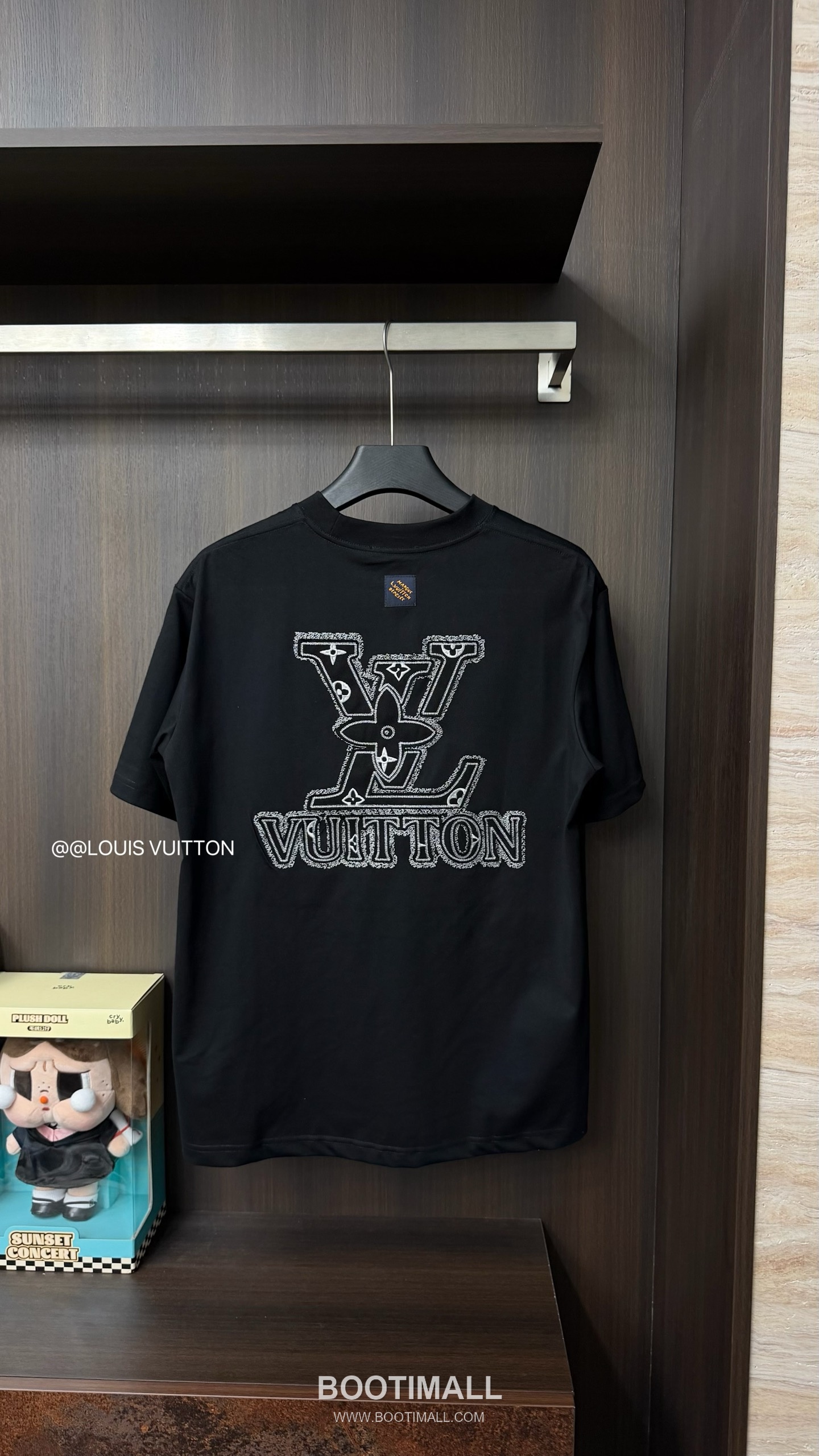 Louis Vuitton 2026 S/S High Density Cotton Embroidered Logo T-Shirt 루이비통 2026SS 고밀도 코튼 자수 로고 티셔츠 5