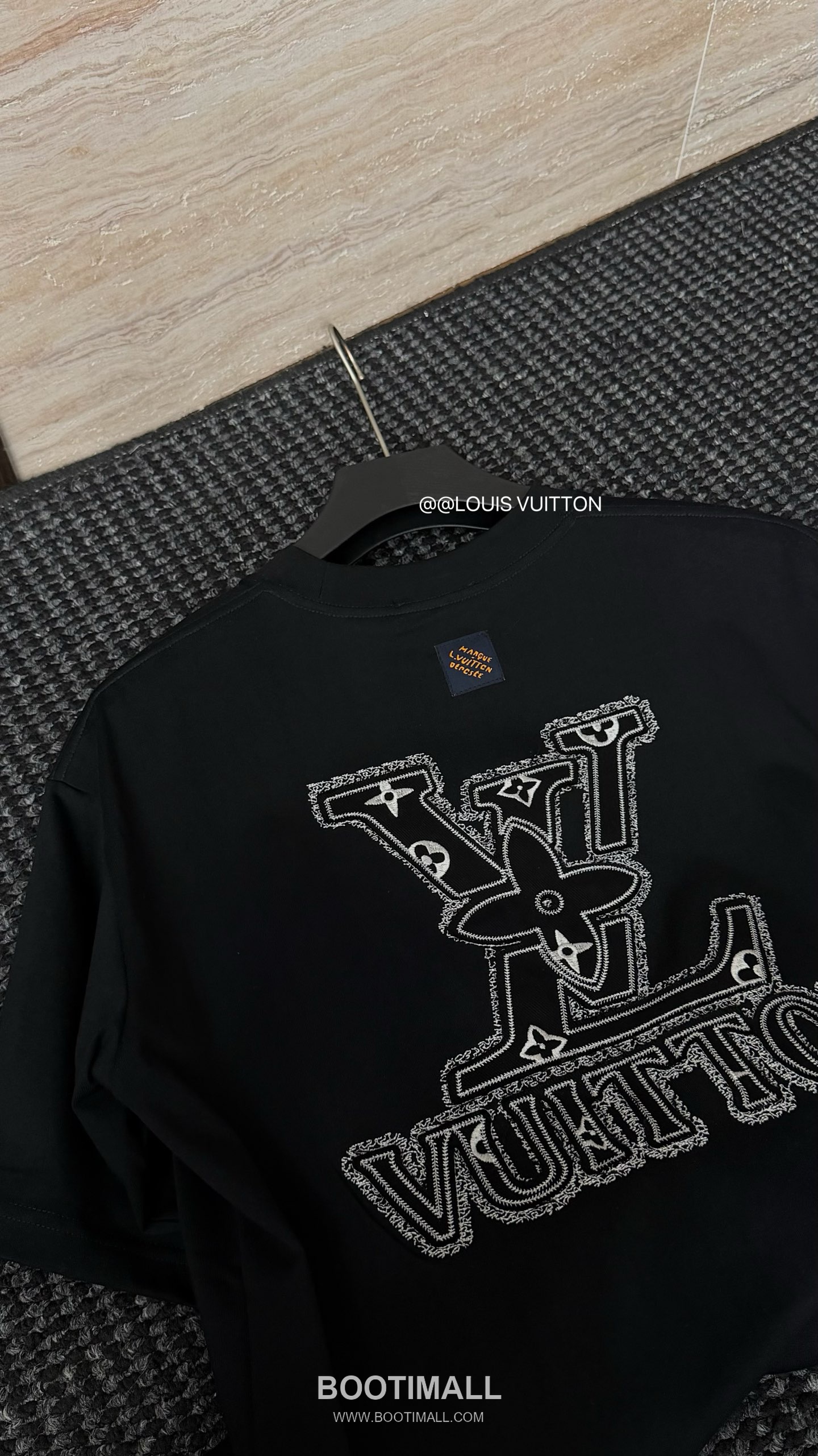 Louis Vuitton 2026 S/S High Density Cotton Embroidered Logo T-Shirt 루이비통 2026SS 고밀도 코튼 자수 로고 티셔츠 8