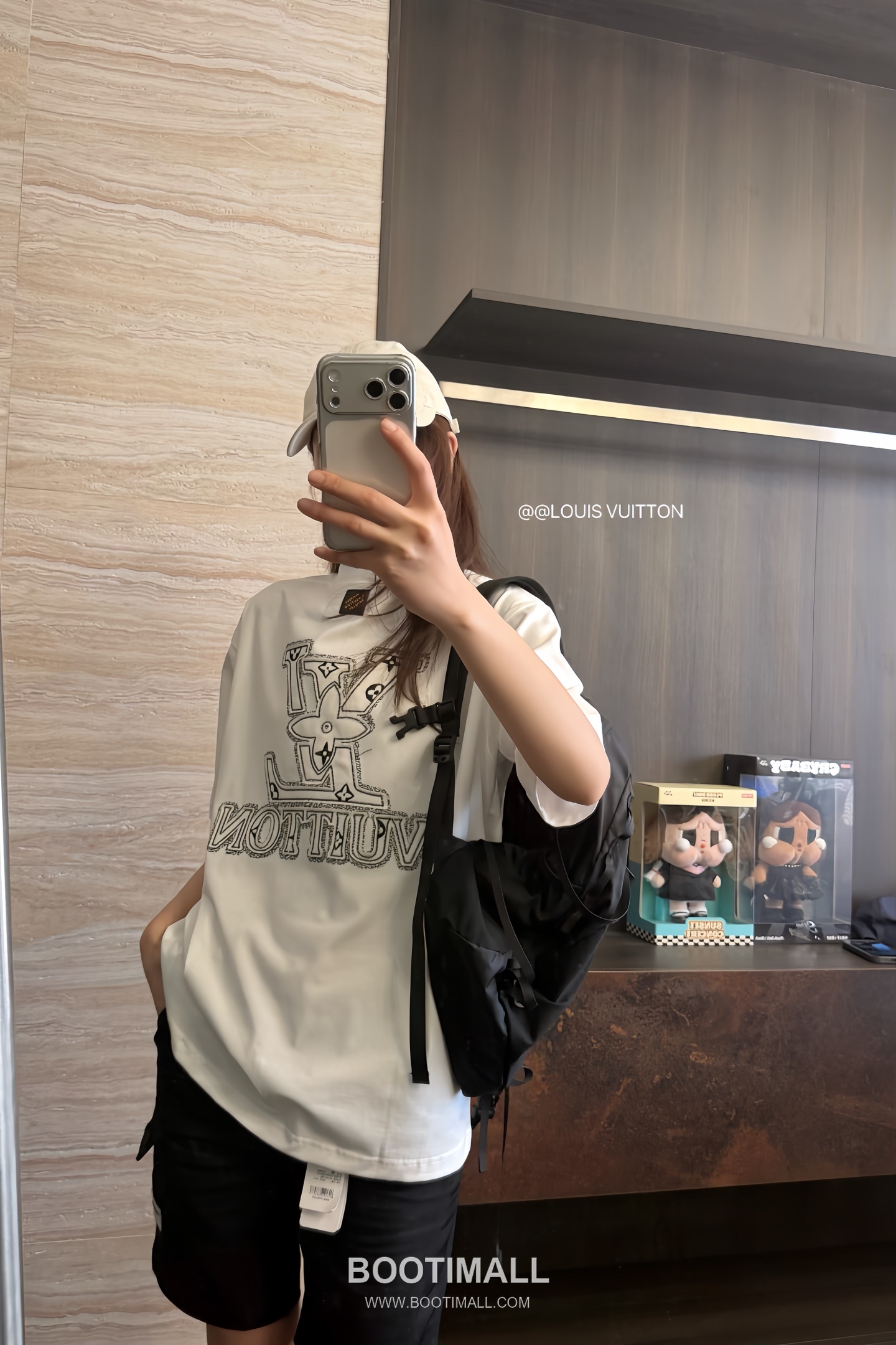 Louis Vuitton 2026 S/S High Density Cotton Embroidered Logo T-Shirt 루이비통 2026SS 고밀도 코튼 자수 로고 티셔츠 1