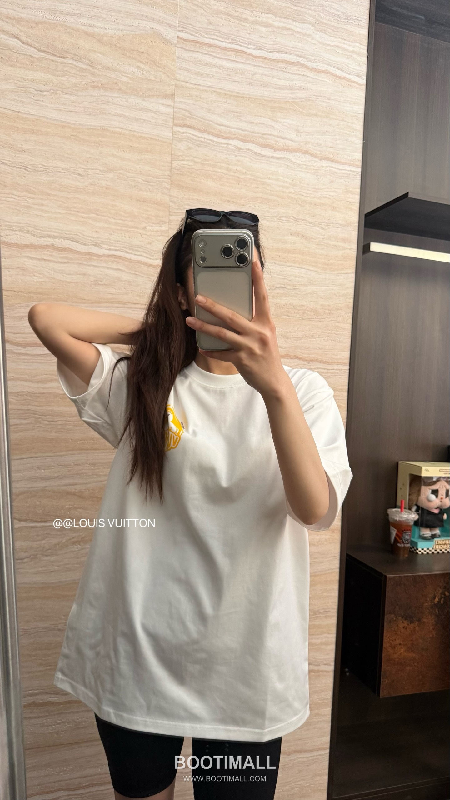 Louis Vuitton 2026 S/S High Density Cotton Embroidered Logo T-Shirt 루이비통 2026SS 고밀도 코튼 자수 로고 티셔츠 1