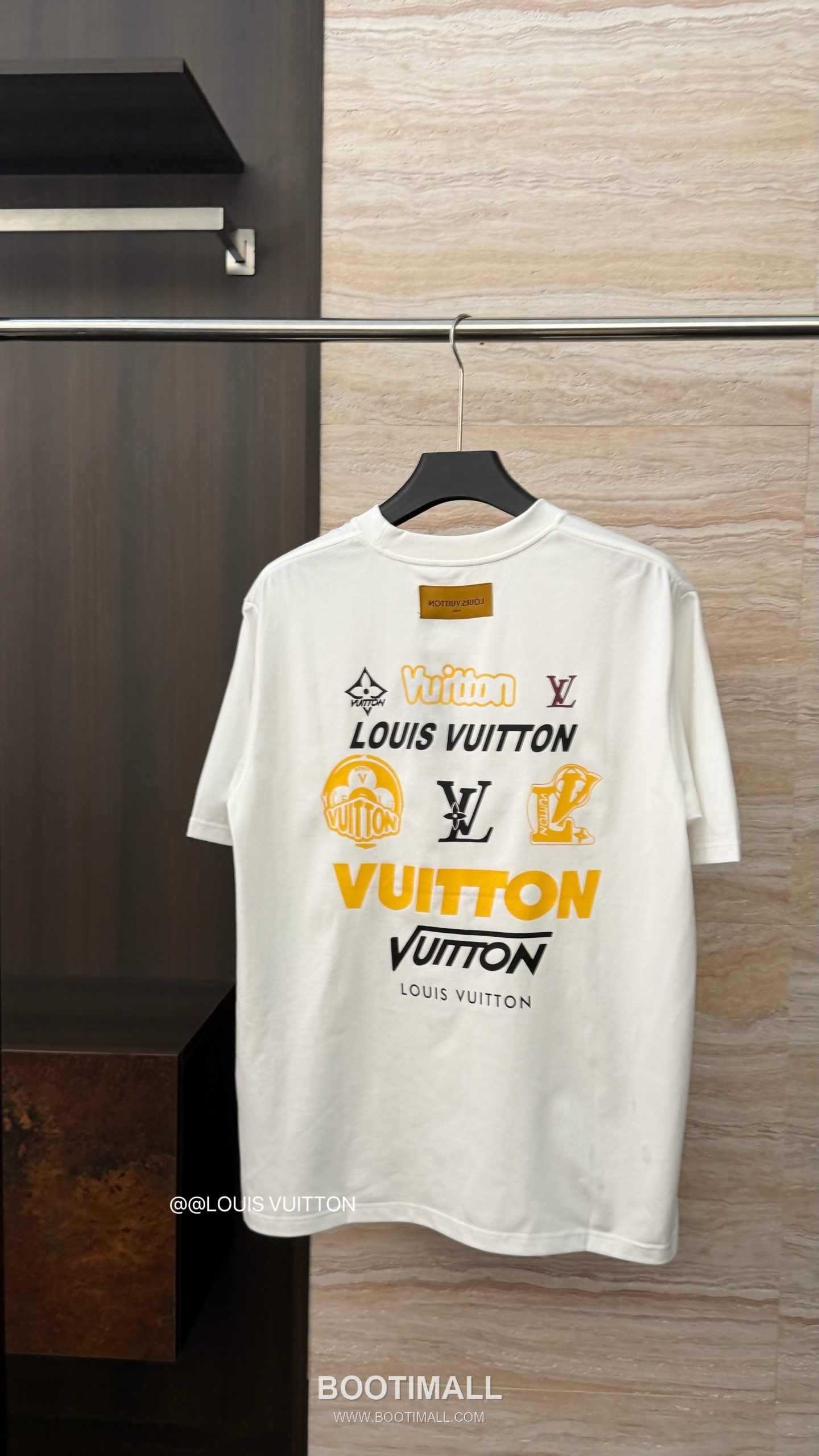Louis Vuitton 2026 S/S High Density Cotton Embroidered Logo T-Shirt 루이비통 2026SS 고밀도 코튼 자수 로고 티셔츠 3