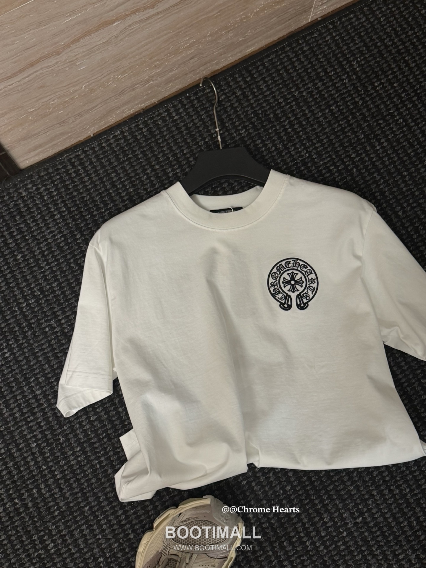 Chrome Hearts 2026 S/S High Density Cotton Embroidered Patch Logo T-Shirt 크롬하츠 2026SS 고밀도 코튼 자수 패치 로고 티셔츠 9