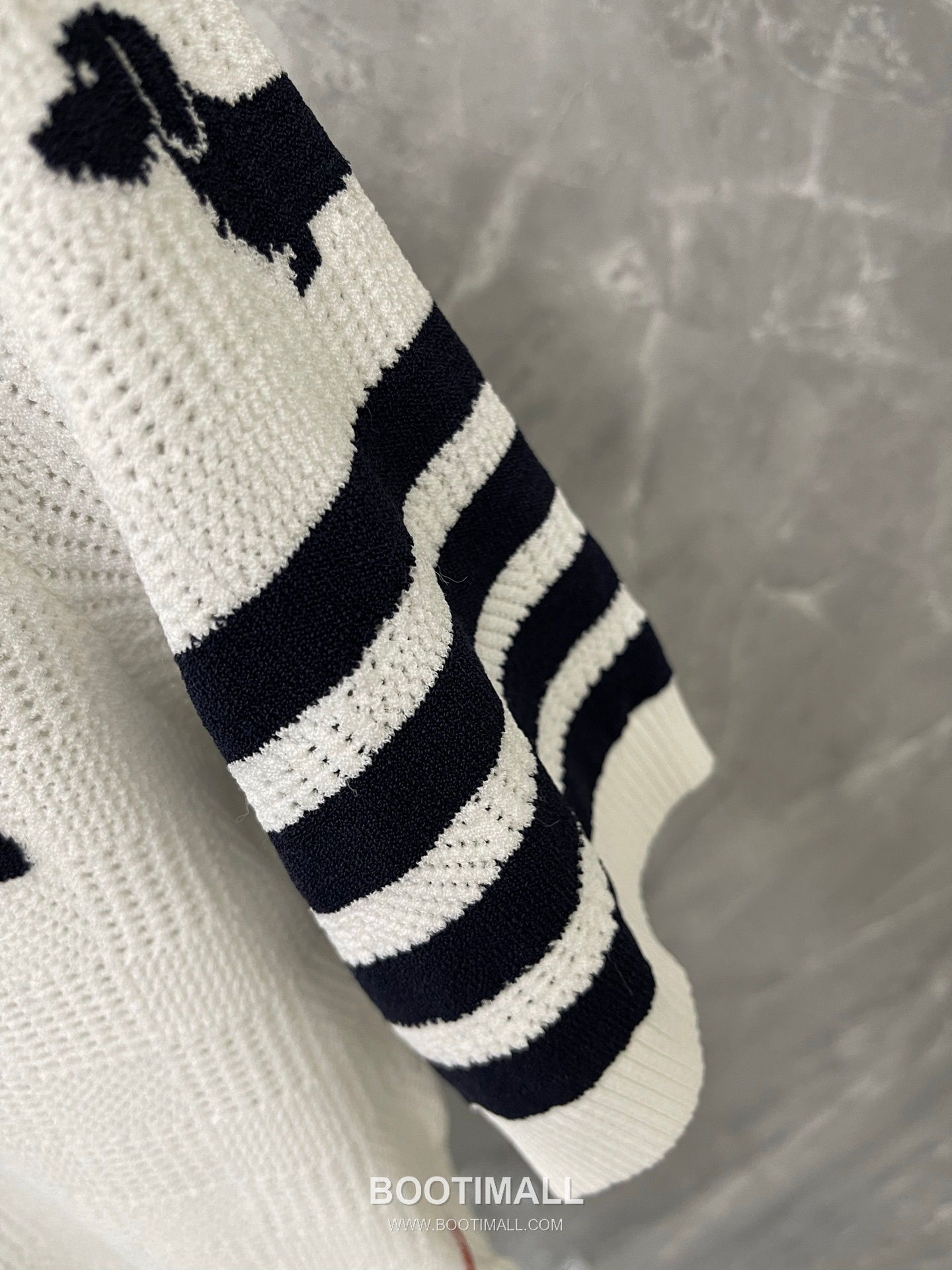 Thom Browne 2026 S/S Tencel Cotton Intarsia Hector Dog Polo T-Shirt 톰브라운 2026SS 텐셀 코튼 인타르시아 헥터 도그 폴로 티셔츠 12