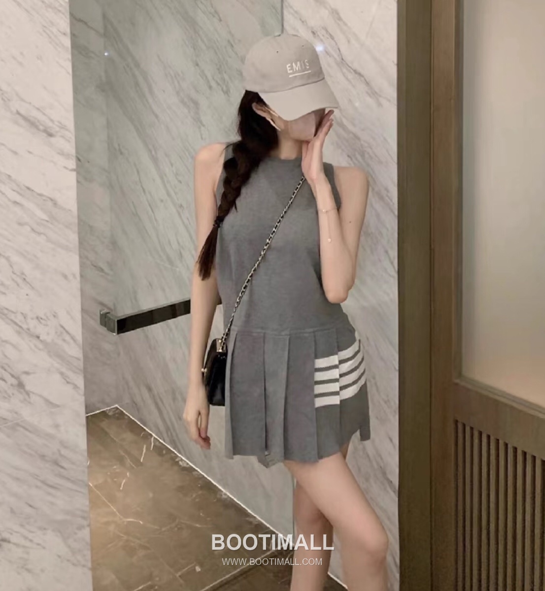 Thom Browne 2026 S/S Cotton Sleeveless Knit Logo Dress 톰브라운 2026SS 코튼 슬리브리스 니트 로고 원피스 5