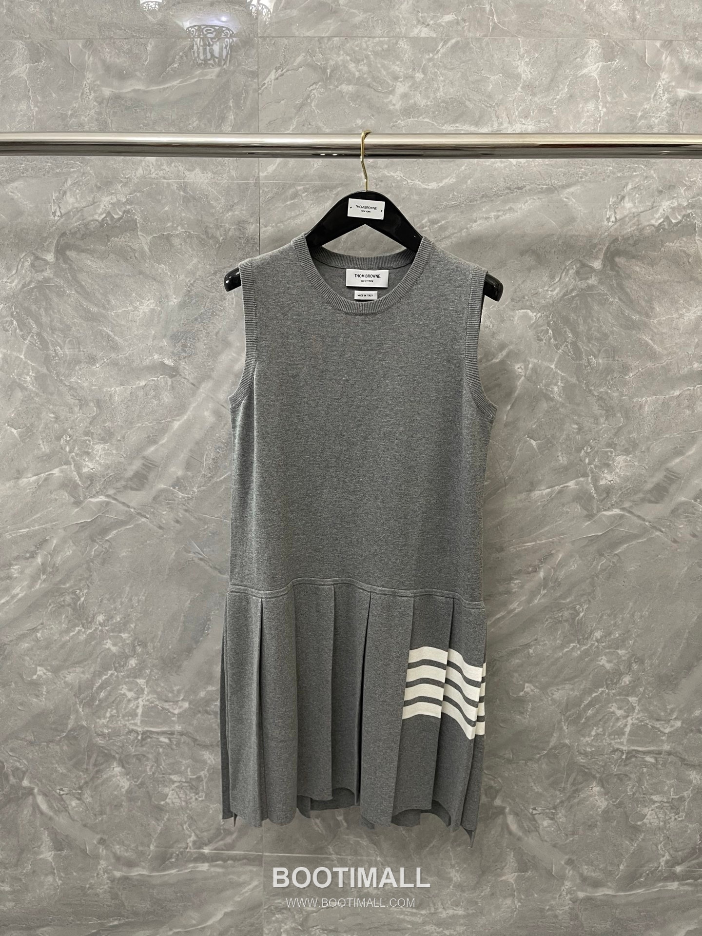 Thom Browne 2026 S/S Cotton Sleeveless Knit Logo Dress 톰브라운 2026SS 코튼 슬리브리스 니트 로고 원피스 9