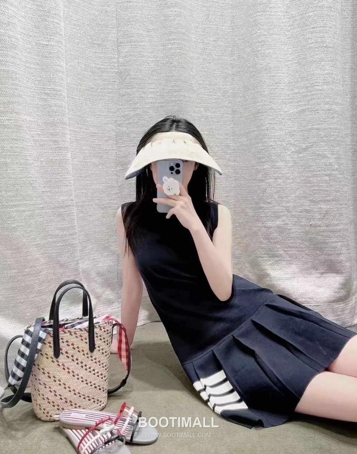 Thom Browne 2026 S/S Cotton Sleeveless Knit Logo Dress 톰브라운 2026SS 코튼 슬리브리스 니트 로고 원피스 1