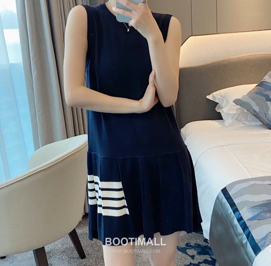 Thom Browne 2026 S/S Cotton Sleeveless Knit Logo Dress 톰브라운 2026SS 코튼 슬리브리스 니트 로고 원피스 3