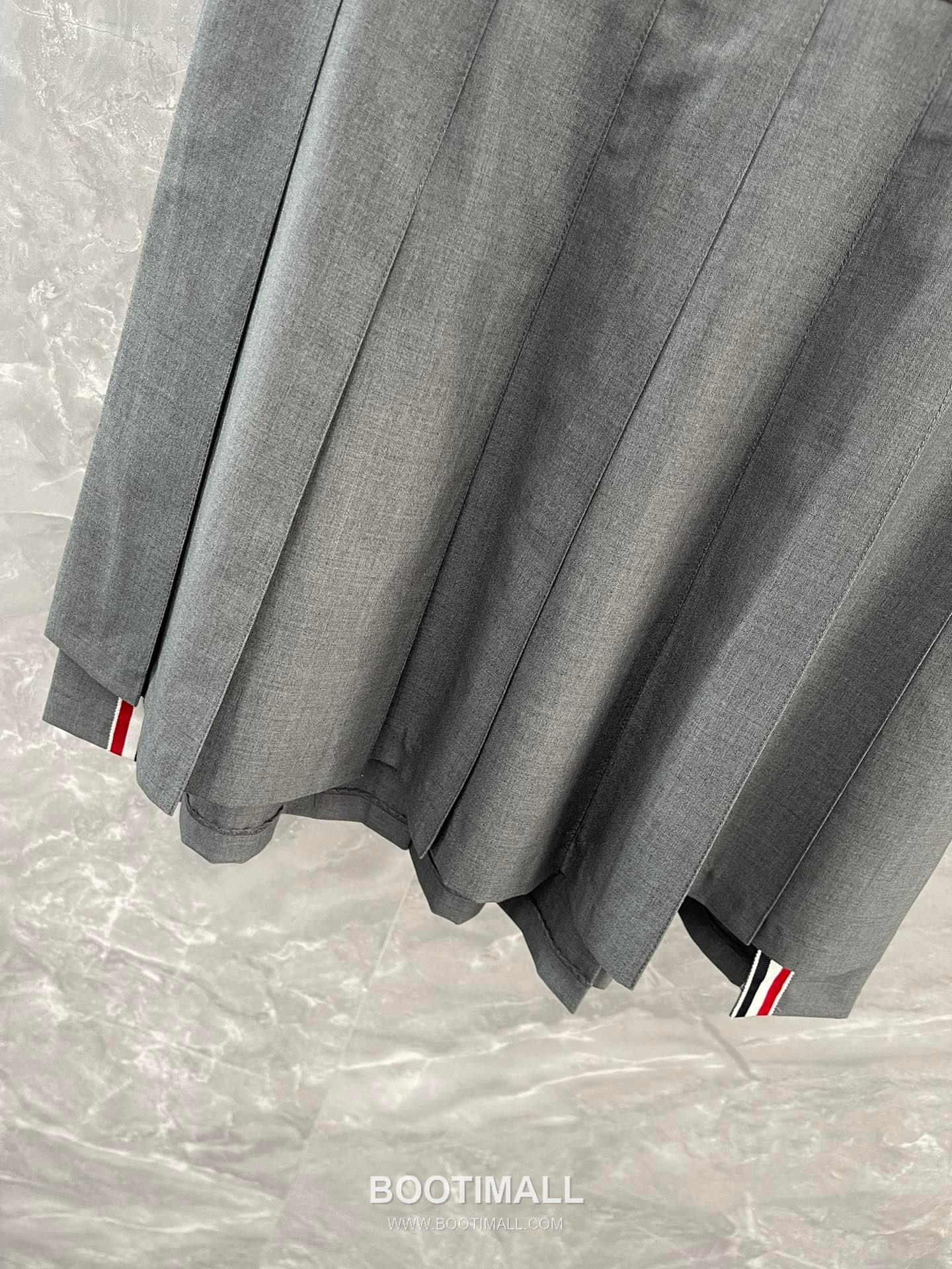 Thom Browne 2026 S/S Wool A-Line Structured Skirt 톰브라운 2026SS 울 A라인 스트럭처 스커트 4