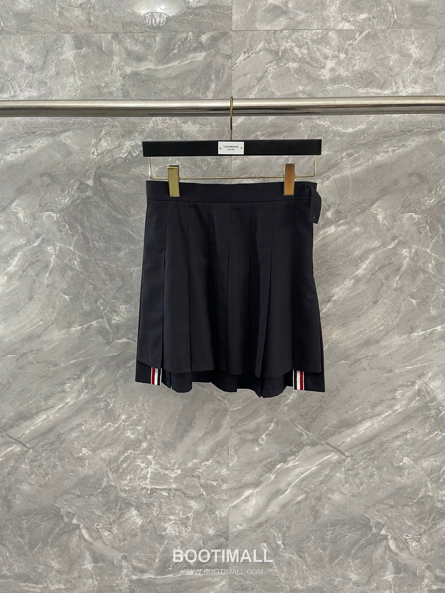 Thom Browne 2026 S/S Wool A-Line Structured Skirt 톰브라운 2026SS 울 A라인 스트럭처 스커트 1