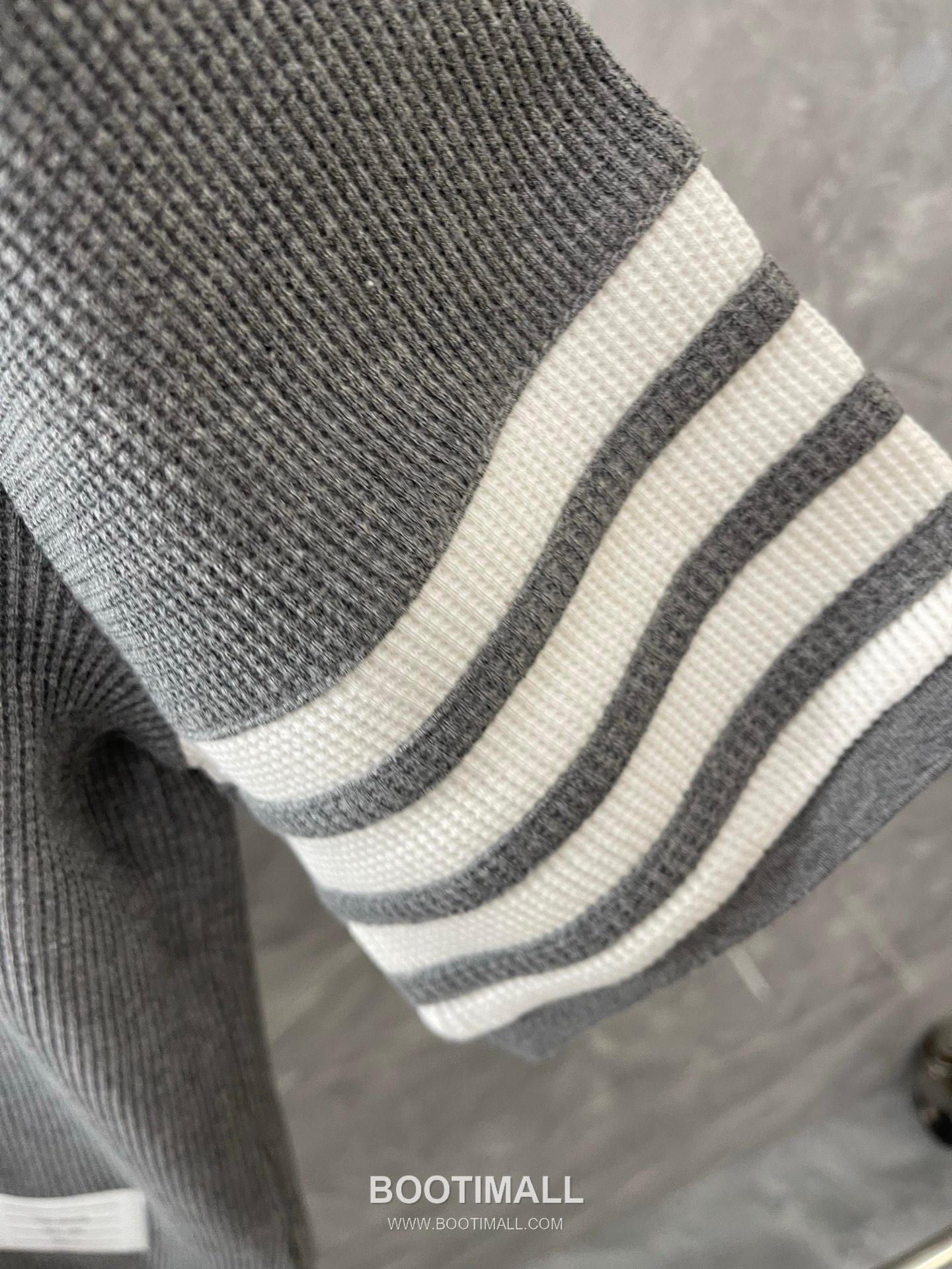 Thom Browne 2026 S/S Cotton Waffle Knit Button Polo T-Shirt 톰브라운 2026SS 코튼 와플 니트 버튼 폴로 티셔츠 4